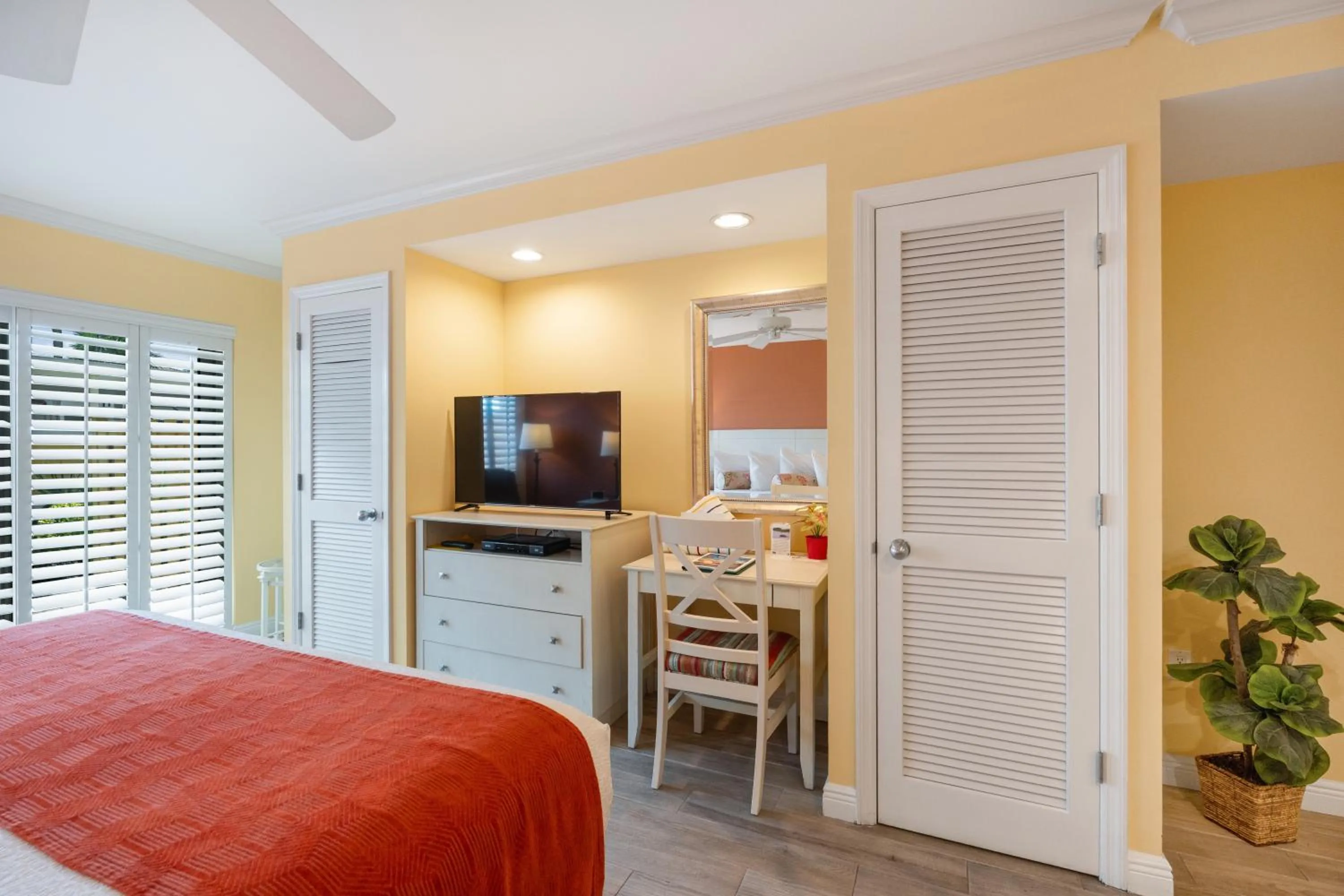 Bed in Inn at the Beach-Venice FLORIDA