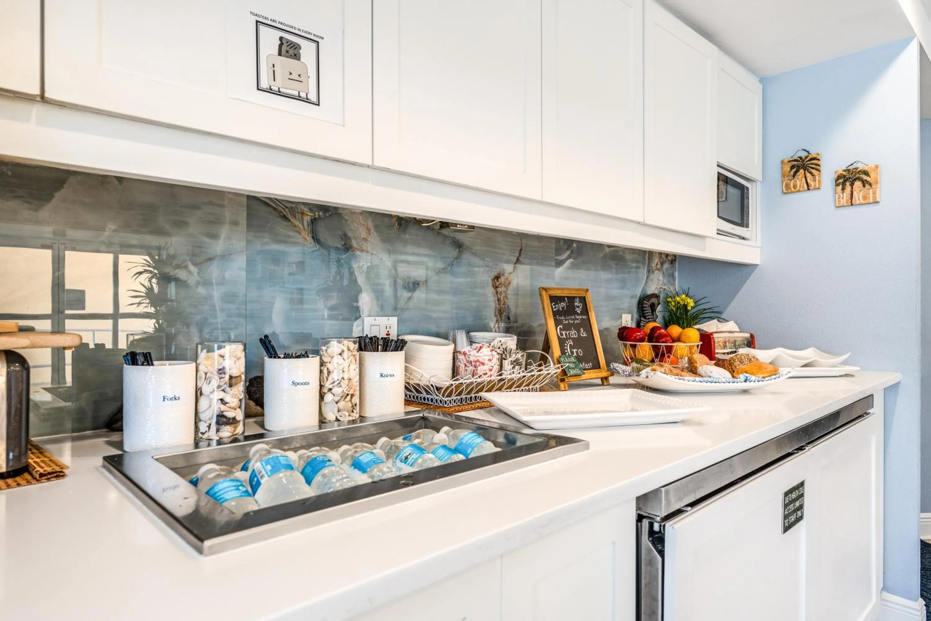 Breakfast in Inn at the Beach-Venice FLORIDA