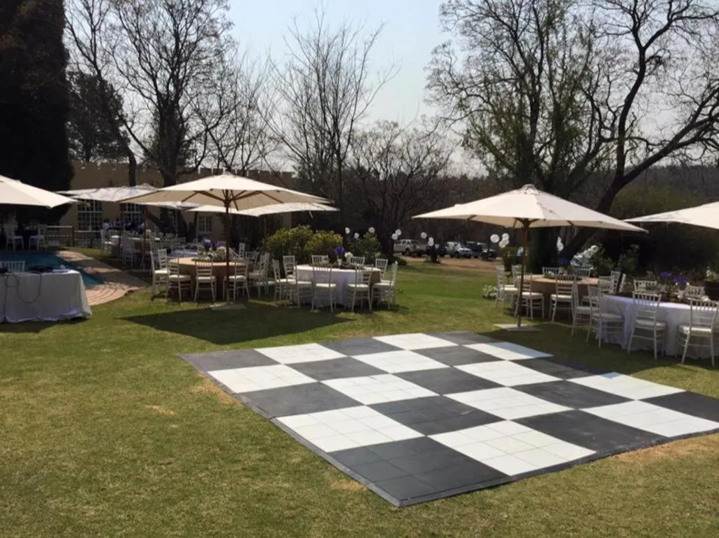 Garden in Chartwell Castle & Guest House