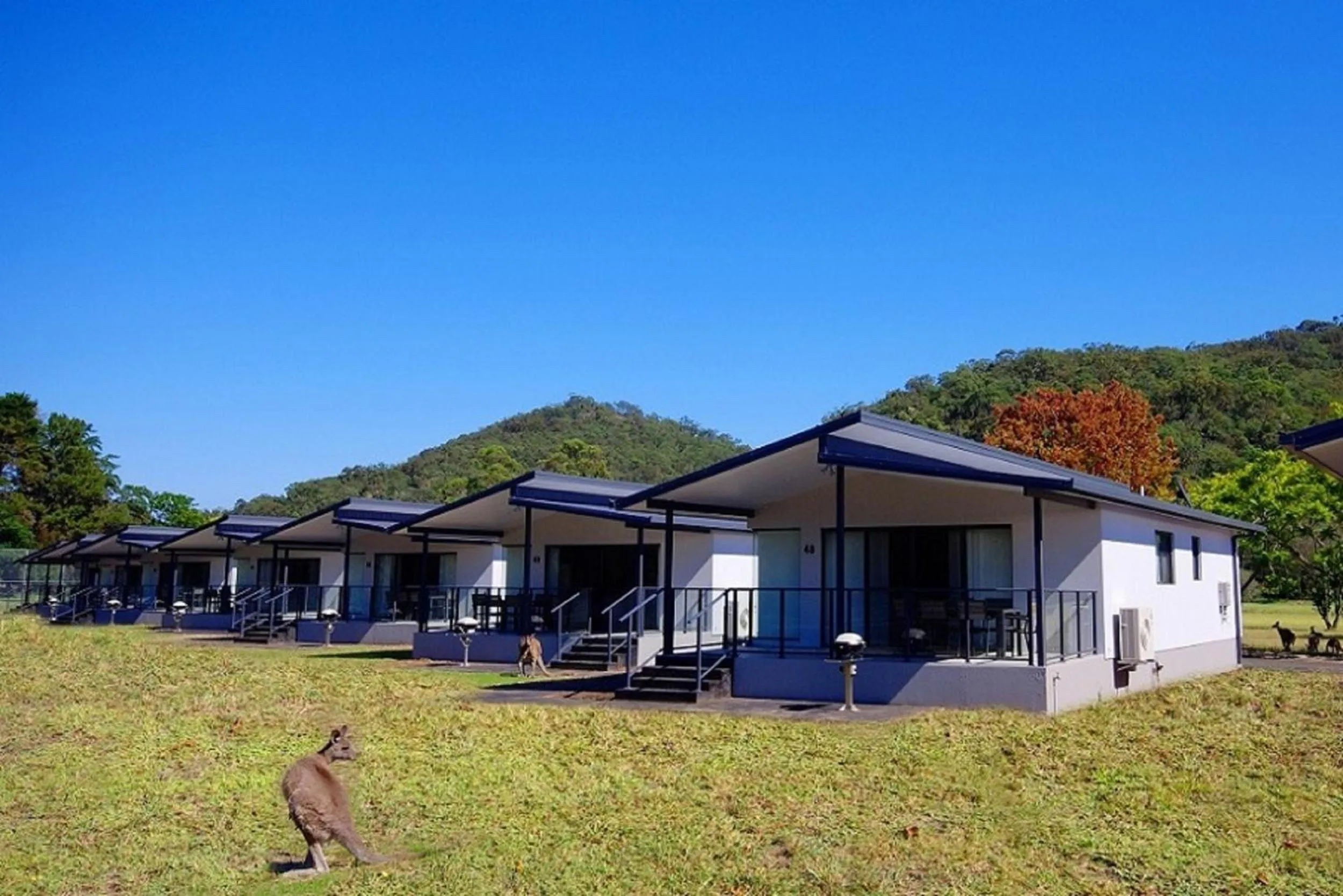 Facade/entrance in Del Rio Riverside Resort