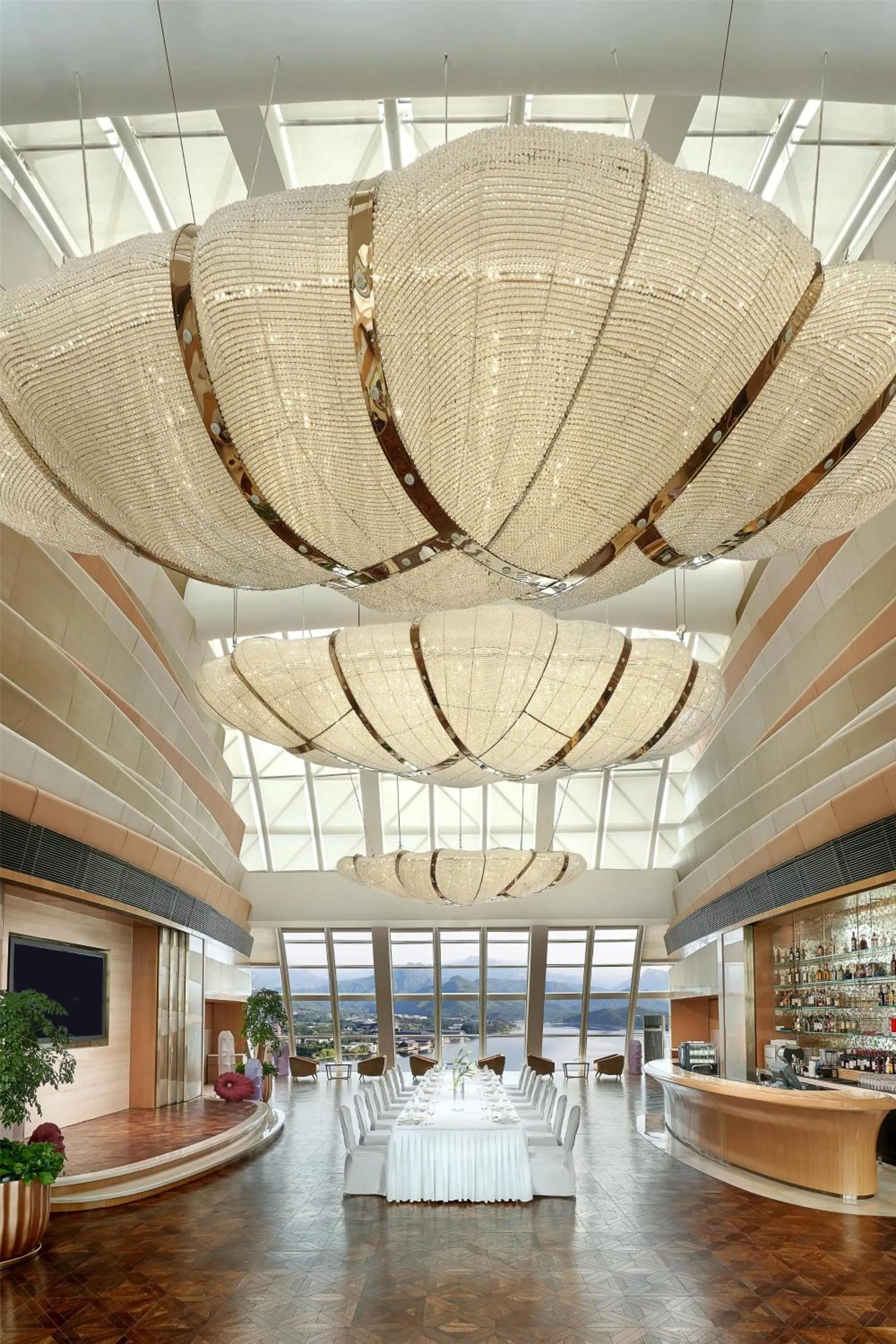 Restaurant/places to eat in Sunrise Kempinski Hotel Beijing