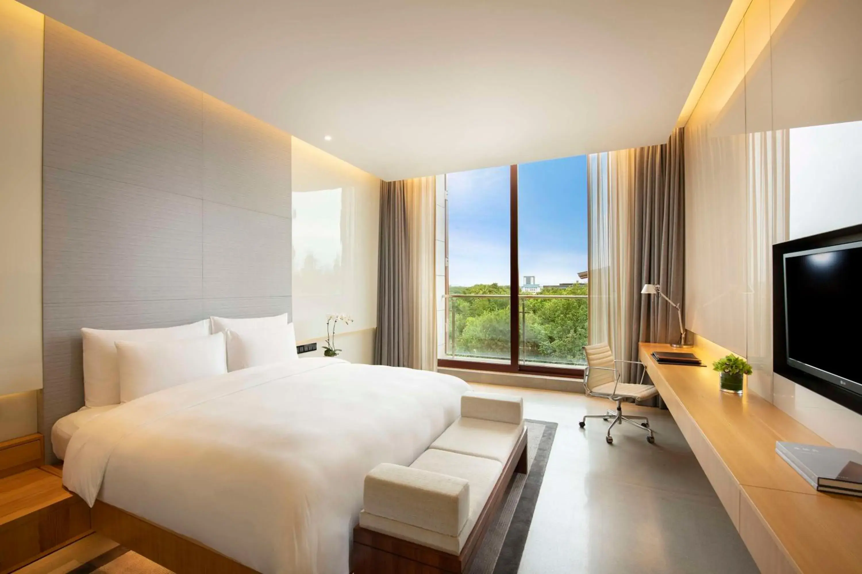 Grand Deluxe King Room in Yanqi Hotel, Managed by Kempinski Grand Deluxe King Room in Yanqi Hotel, Managed by Kempinski