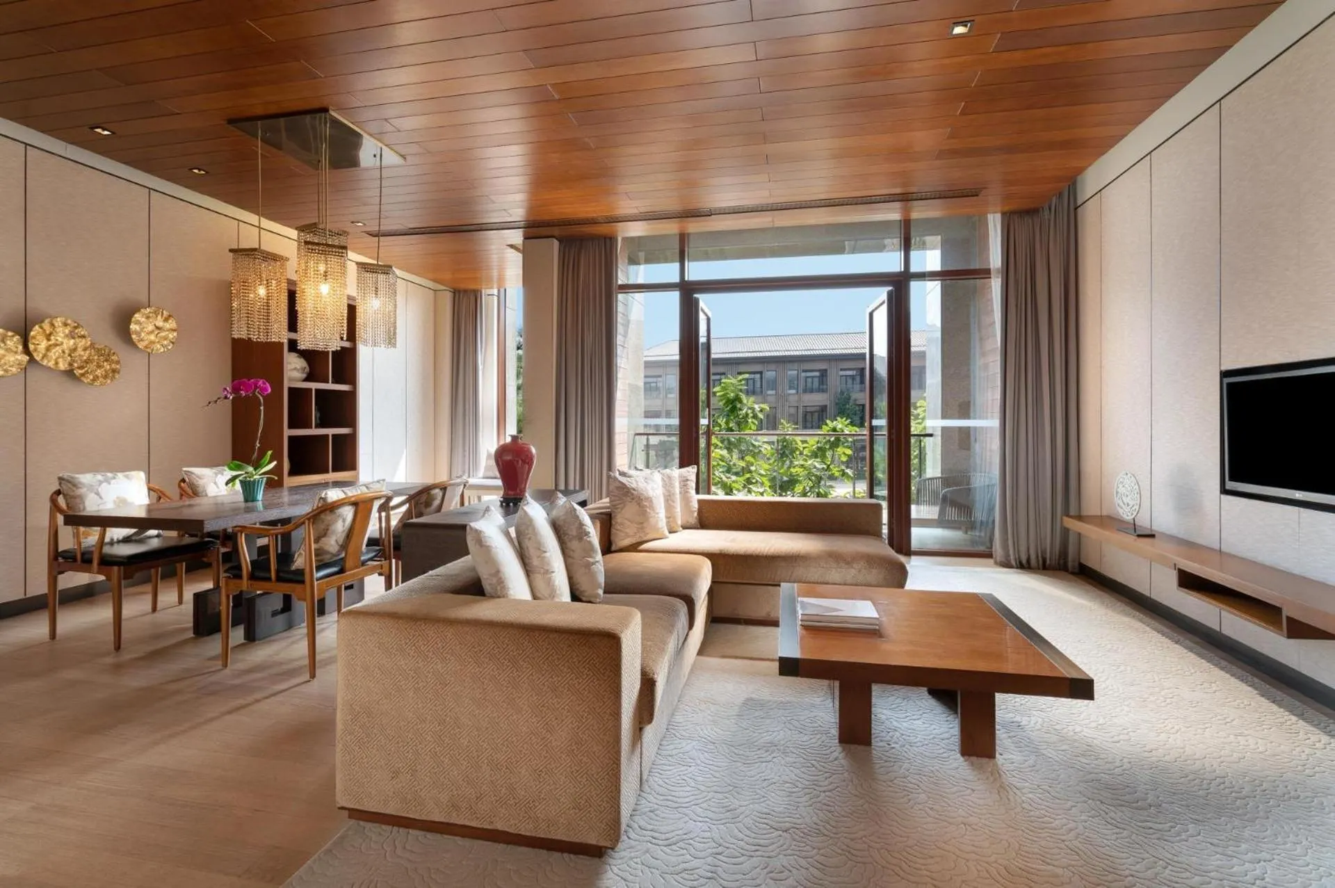 Photo of the whole room in Yanqi Hotel, Managed by Kempinski