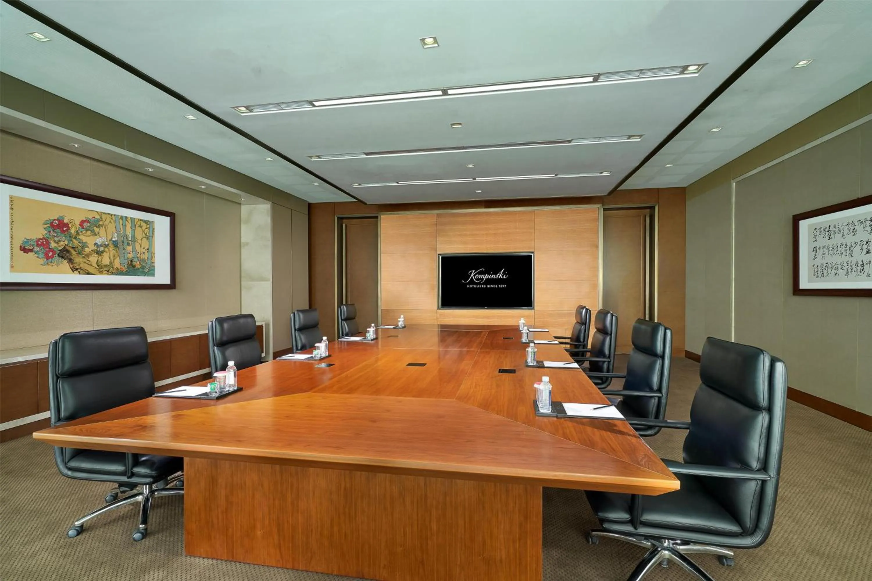 Meeting/conference room in Yanqi Hotel, Managed by Kempinski