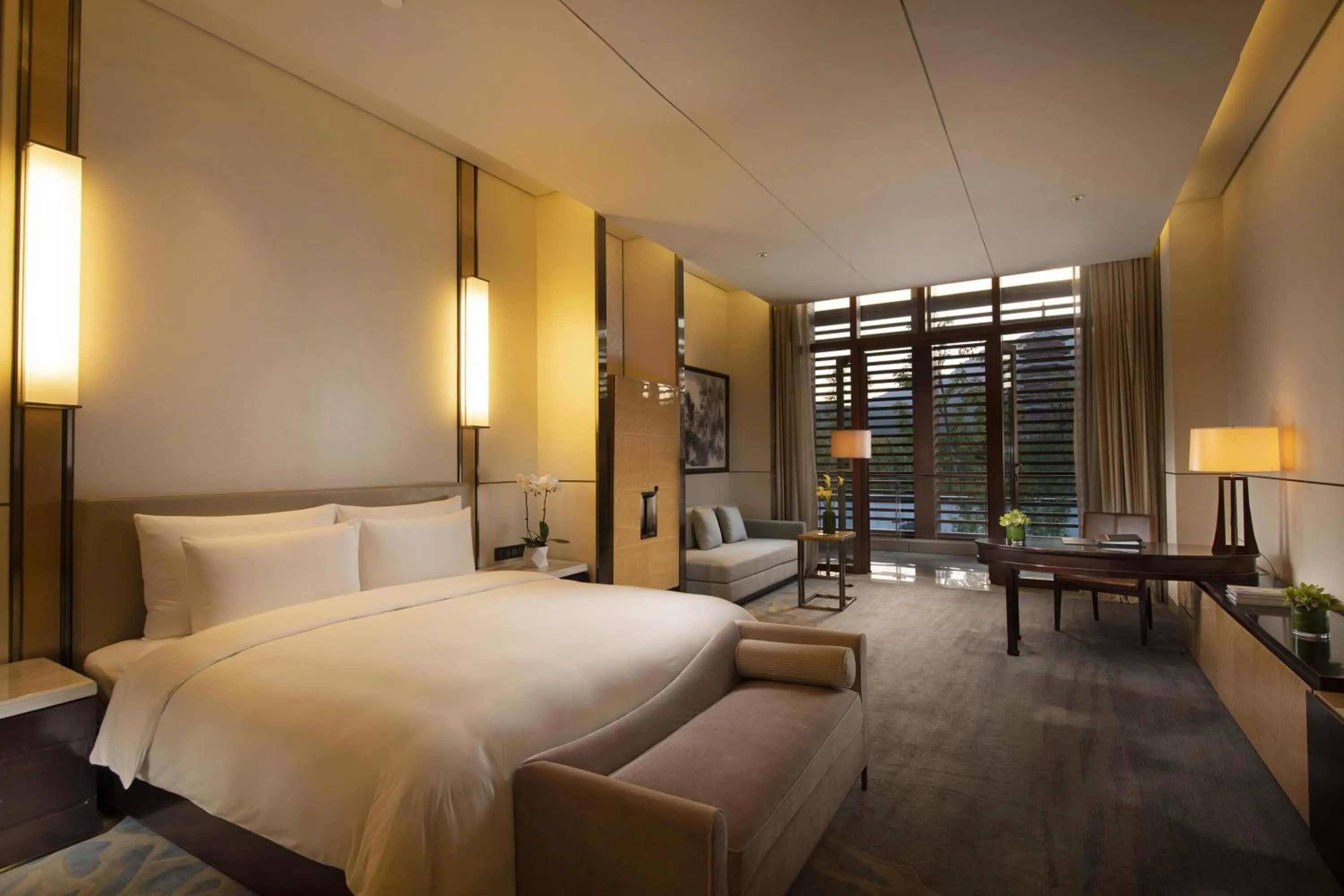 Bedroom, Bed in Yanqi Hotel, Managed by Kempinski