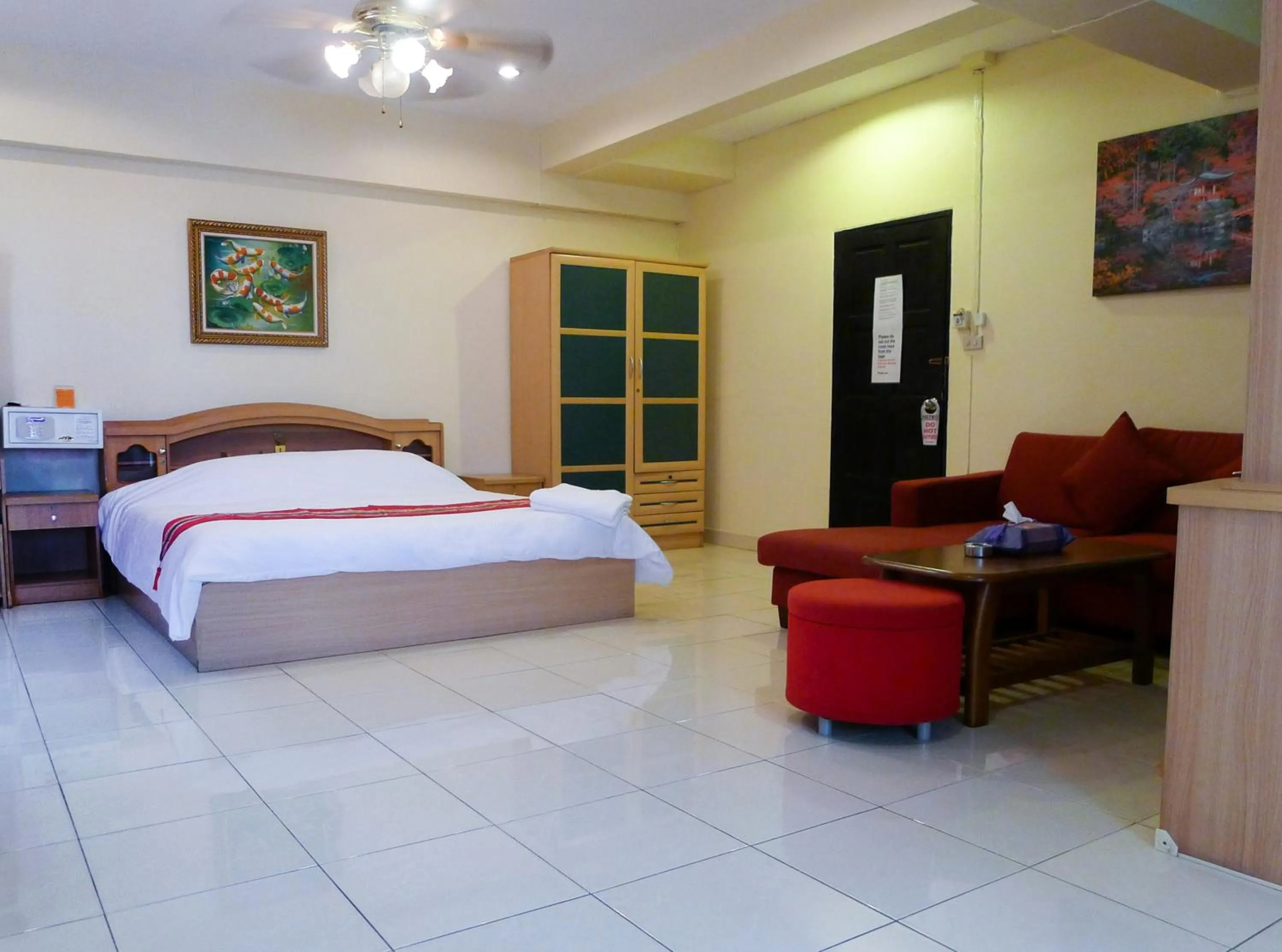 Bed in Metro Apartments