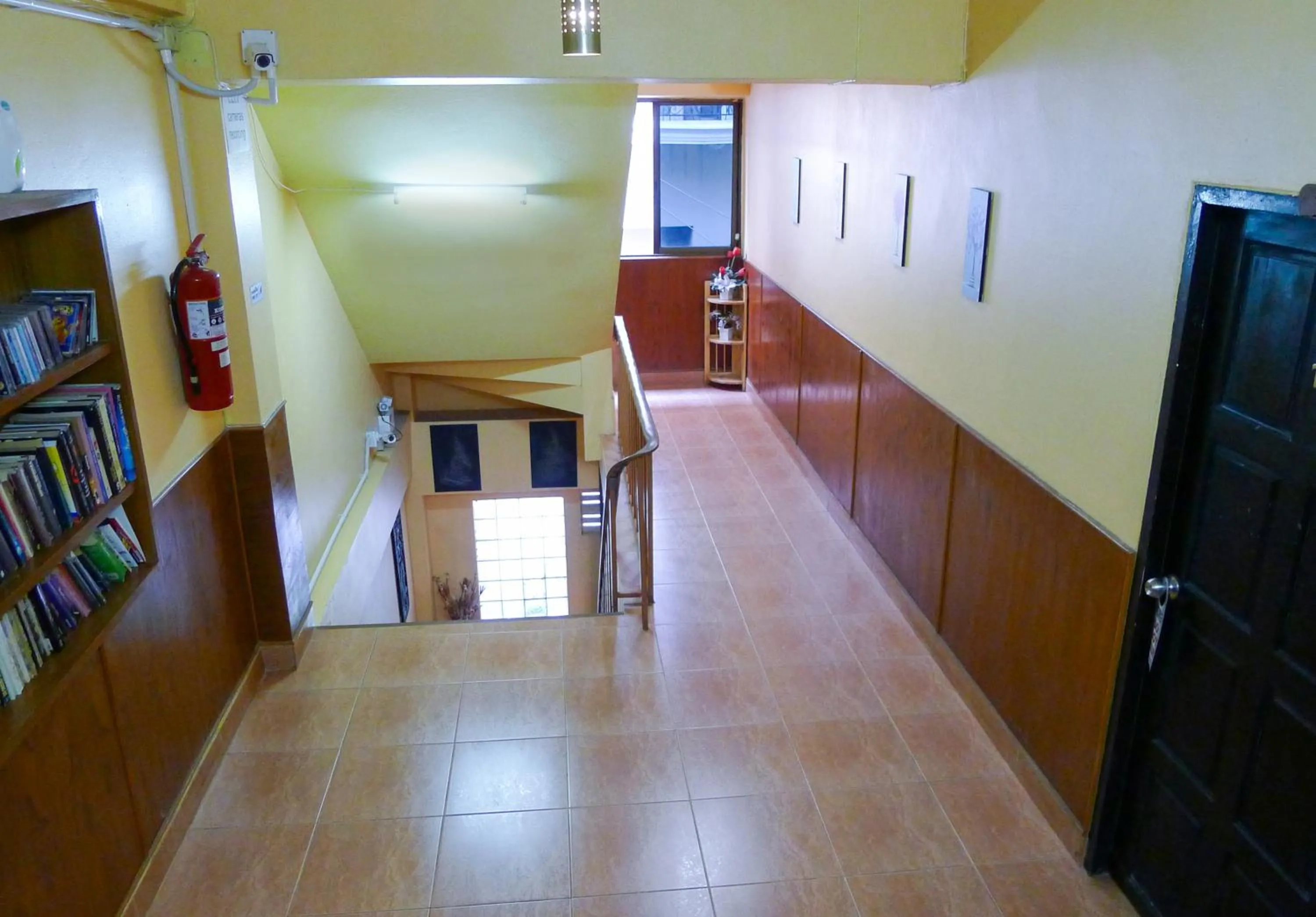 Library in Metro Apartments