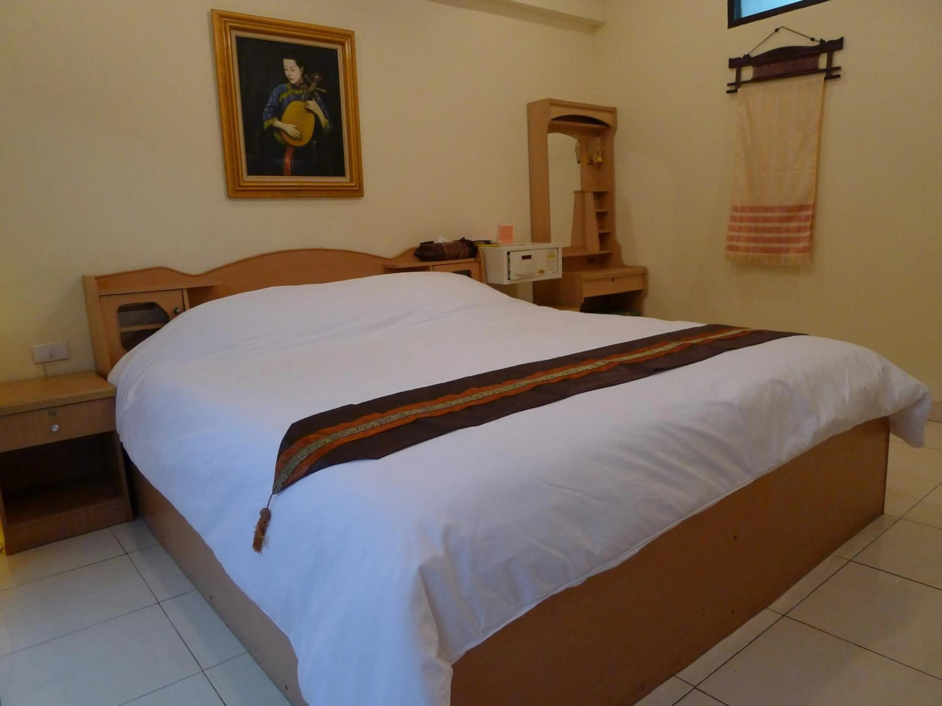 Bed in Metro Apartments