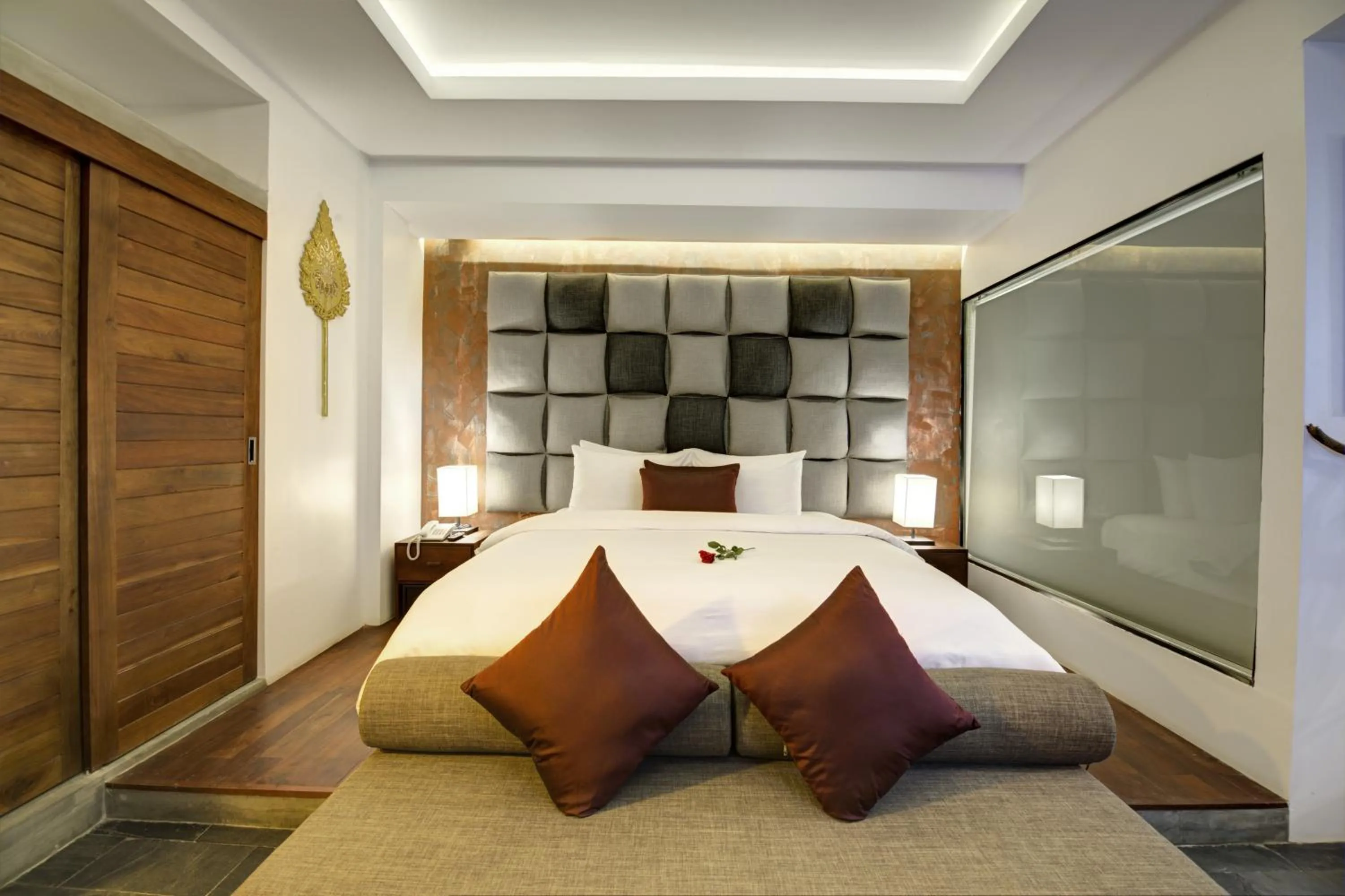 Bedroom, Bed in Solitaire Damnak Villa Hotel