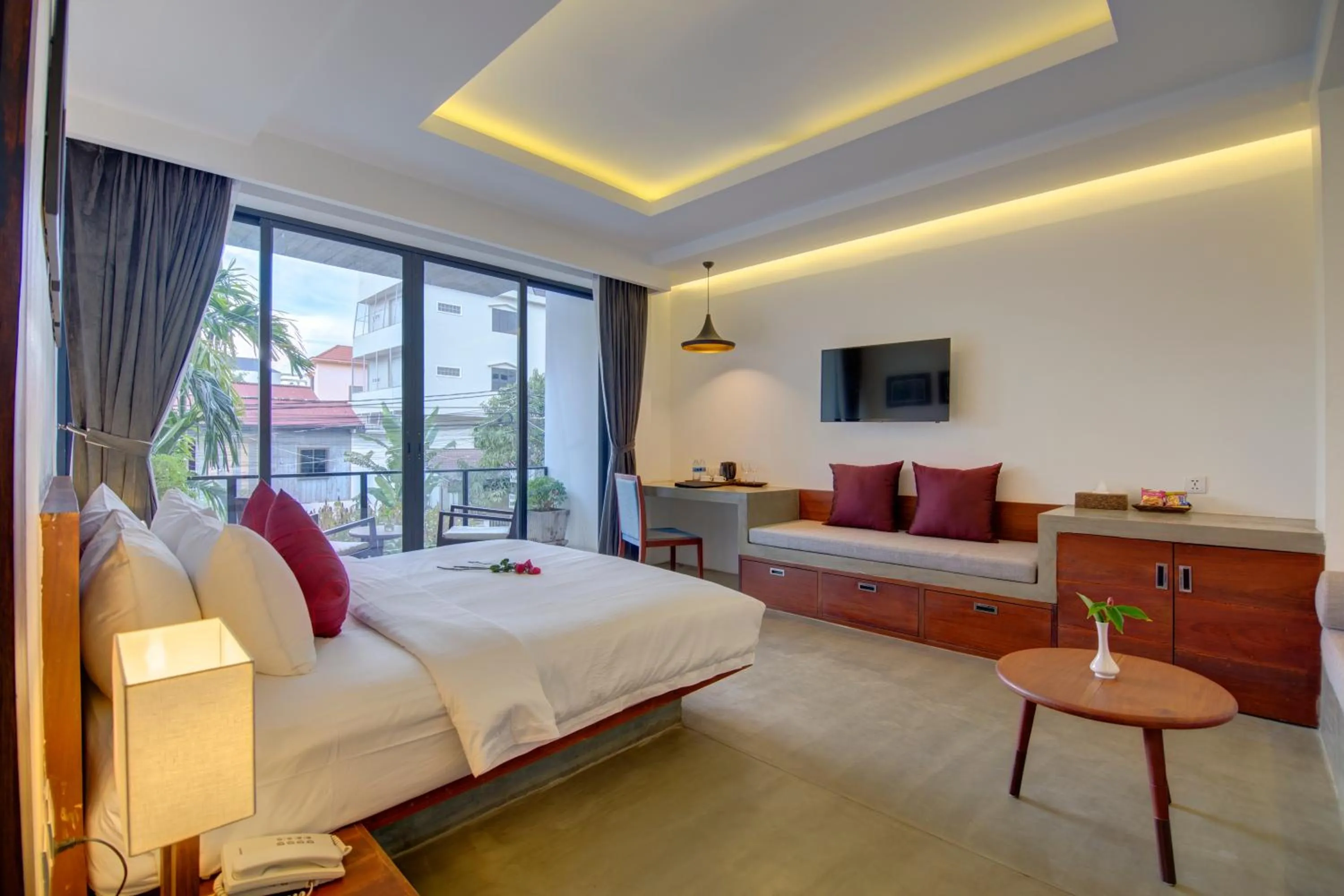 Bedroom, Bed in Solitaire Damnak Villa Hotel