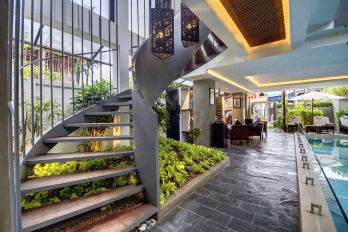 Garden in Solitaire Damnak Villa Hotel