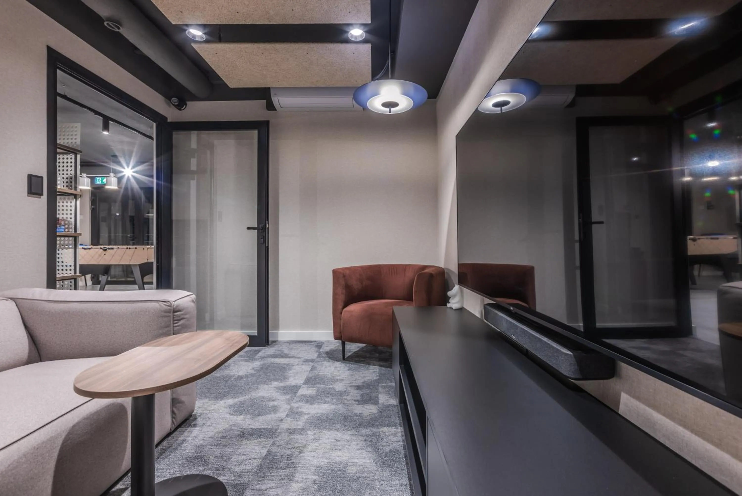 Communal lounge/ TV room in Noli Gdansk Wrzeszcz