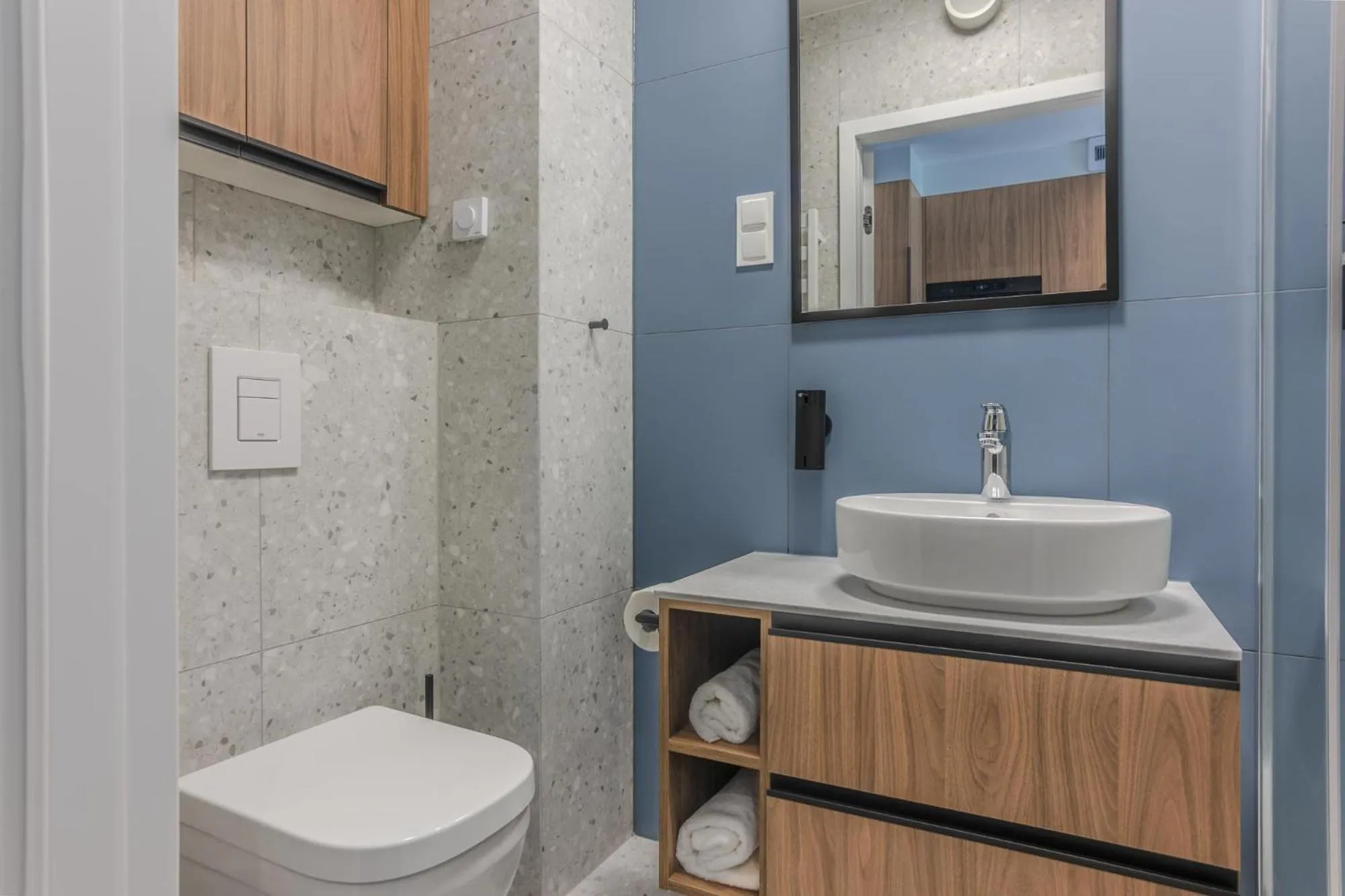 Shower in Noli Gdansk Wrzeszcz