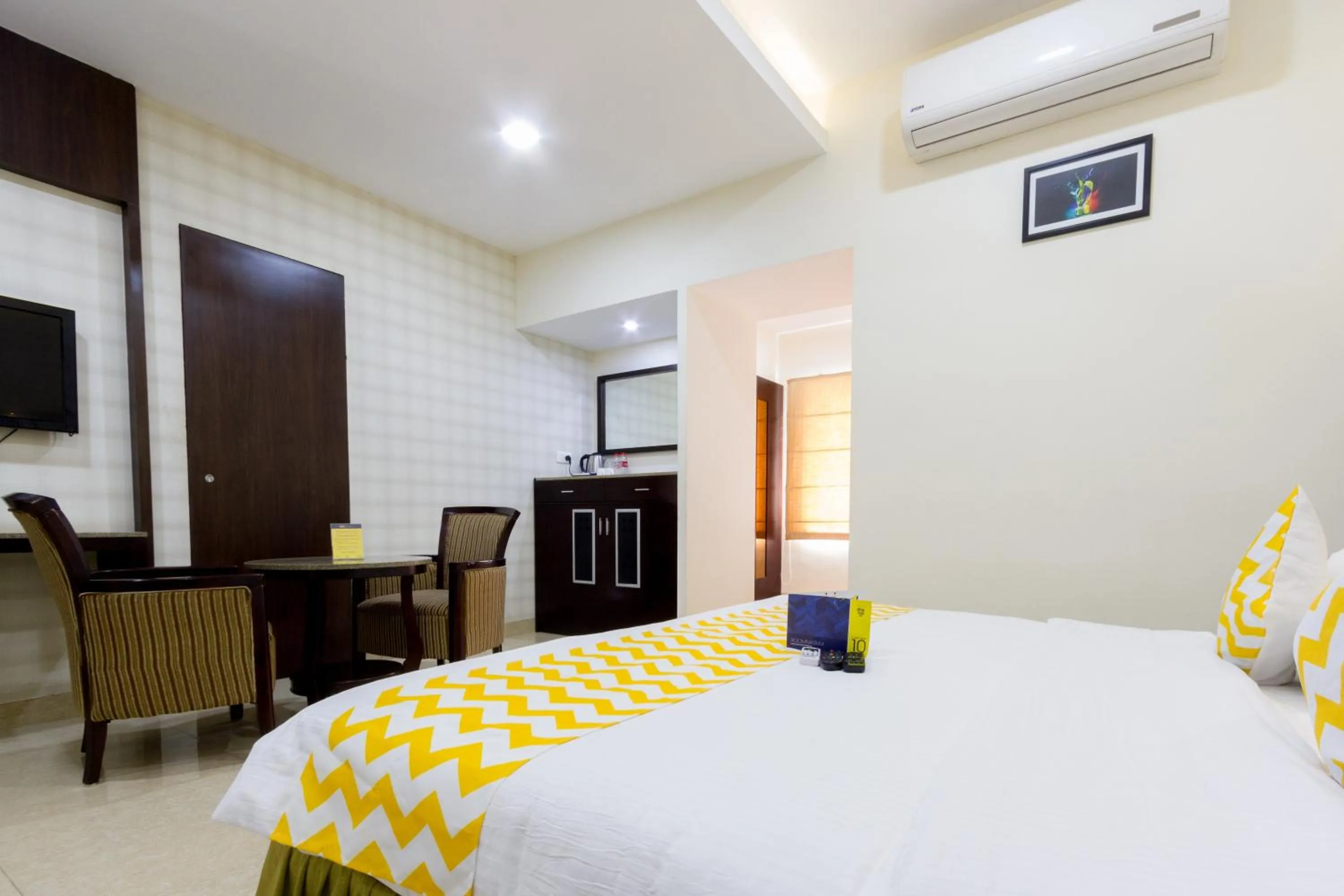 Bedroom, Bed in Hotel Southern Residency- near to SIPCOT