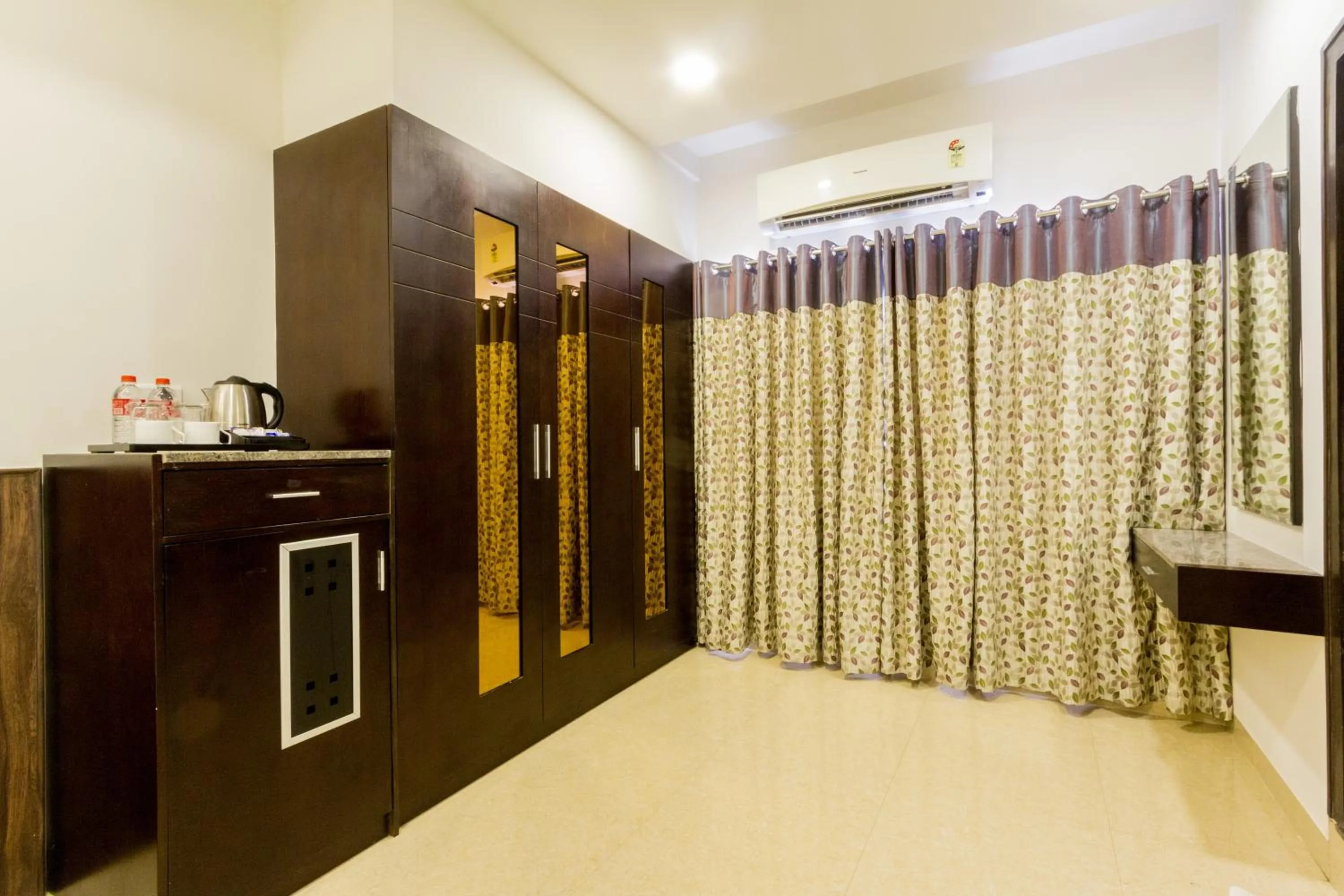Area and facilities in Hotel Southern Residency- near to SIPCOT