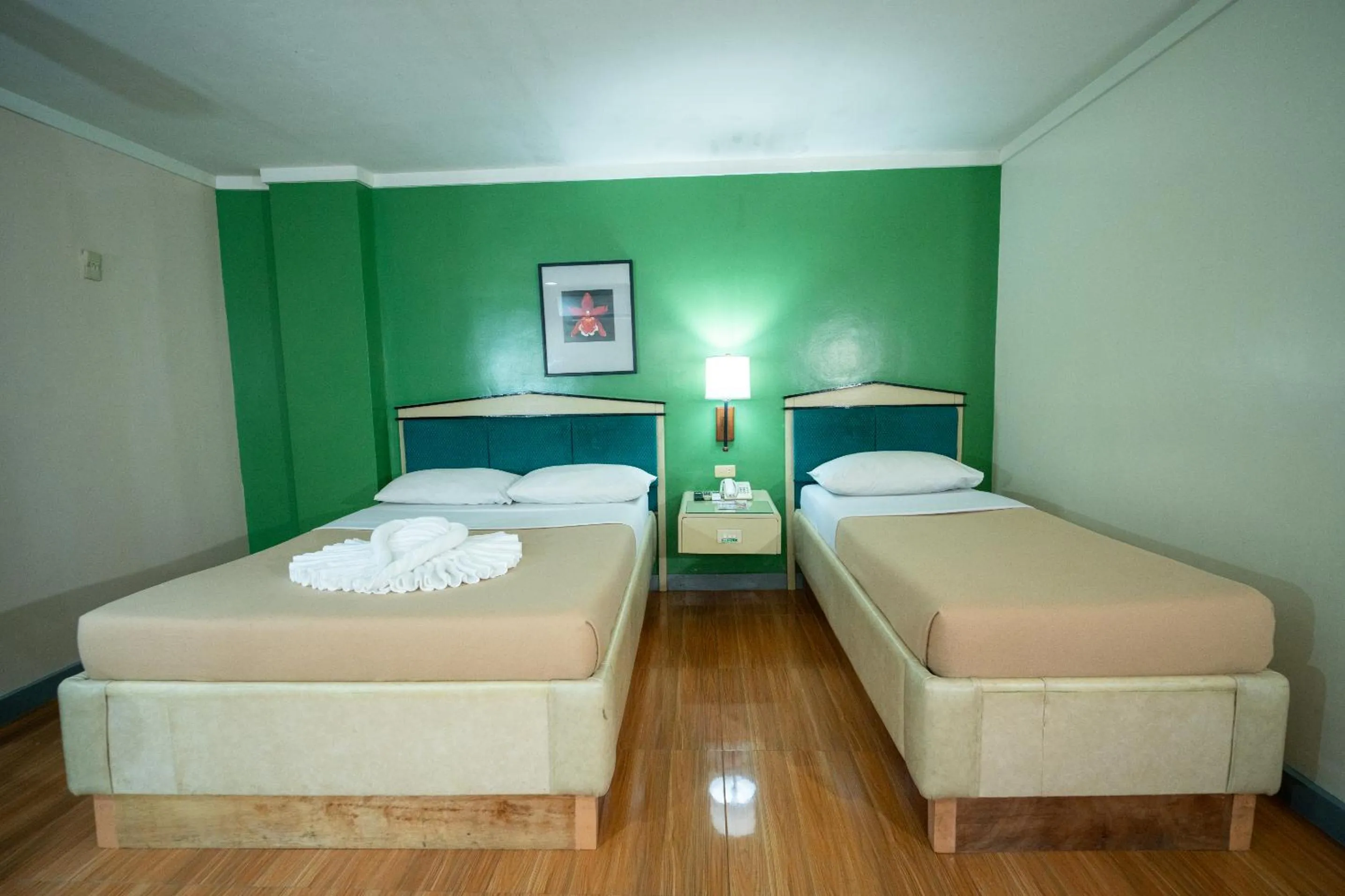 Bedroom, Bed in New Dawn Pensionne House