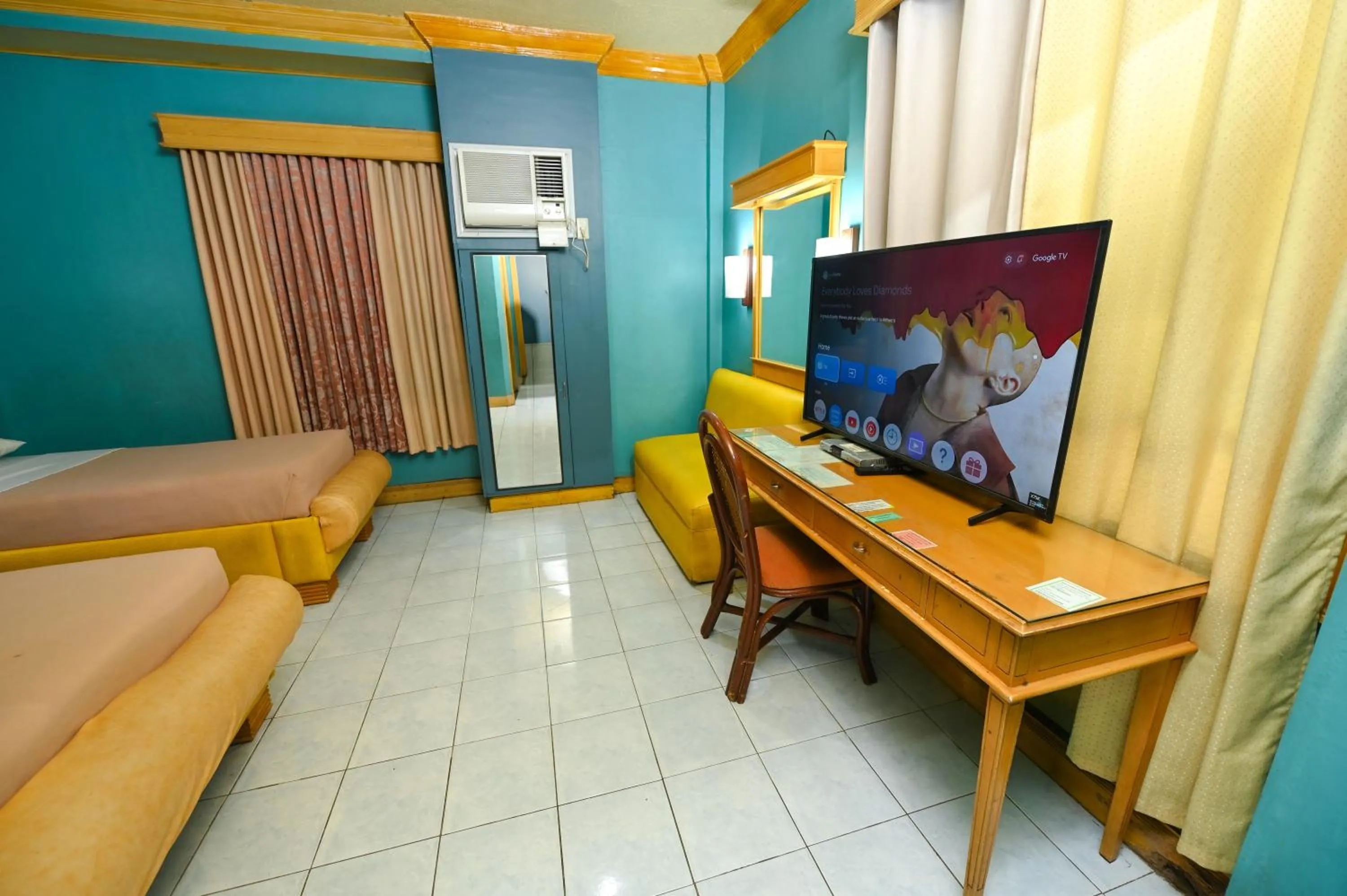 TV and multimedia, Bed in Nature's Pensionne House