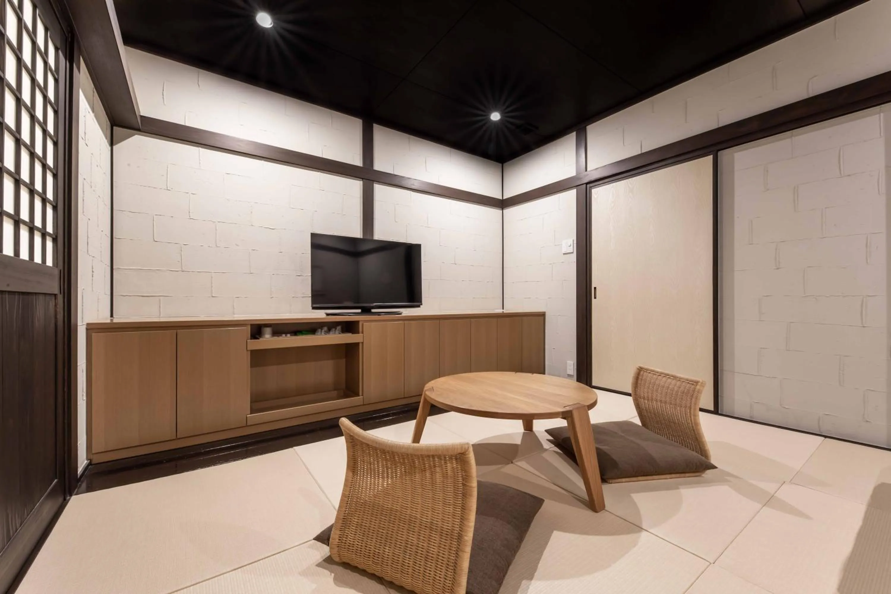 TV and multimedia in Yufudake Ichibo no Yado Kirara