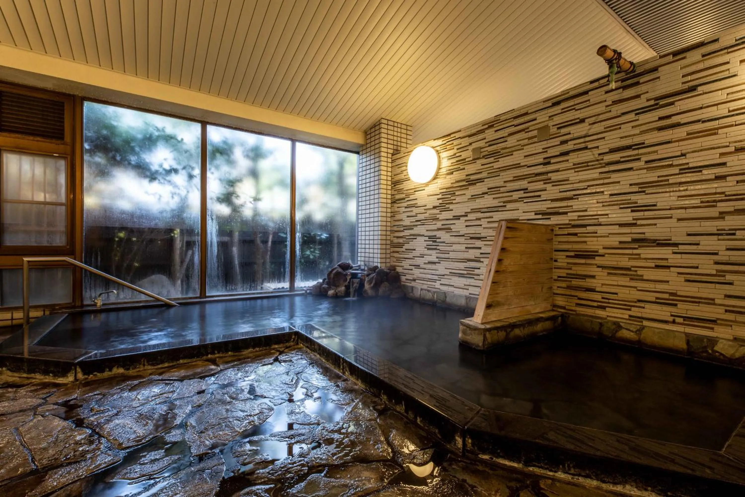 Public Bath in Beppu Nagomitsuki