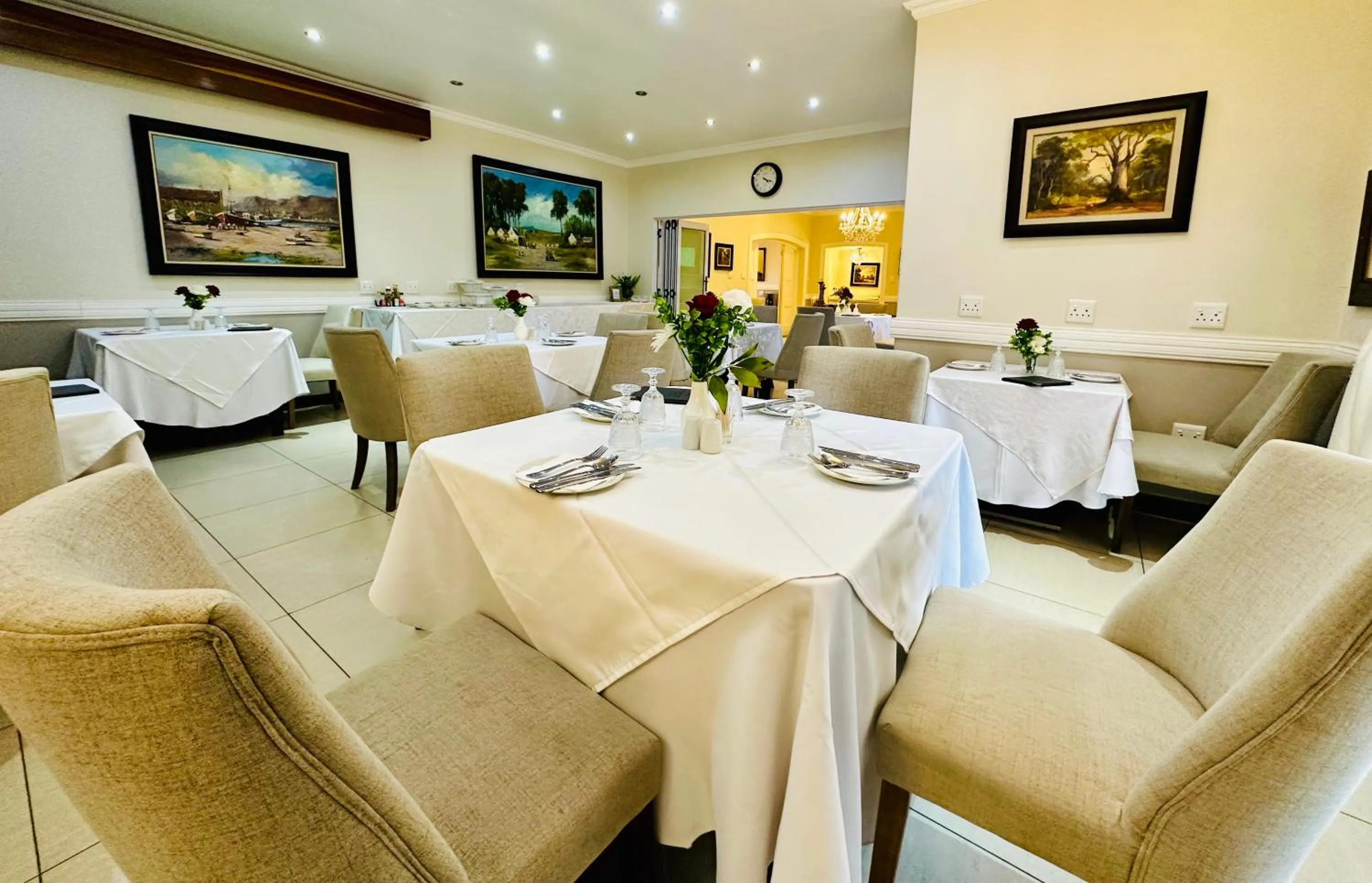 Living room in Waterkloof Guest House