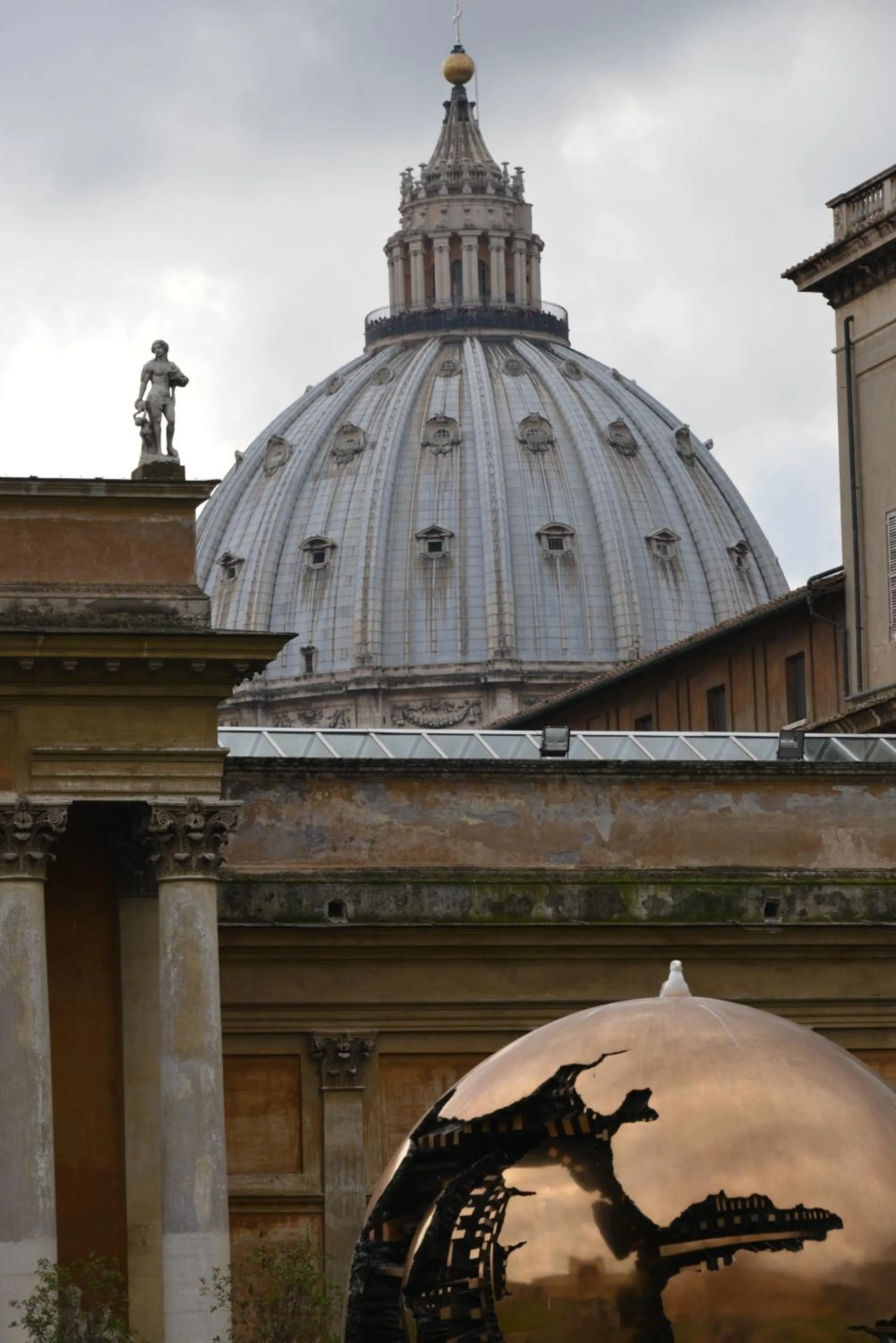 Nearby landmark in Vatican Leone IV