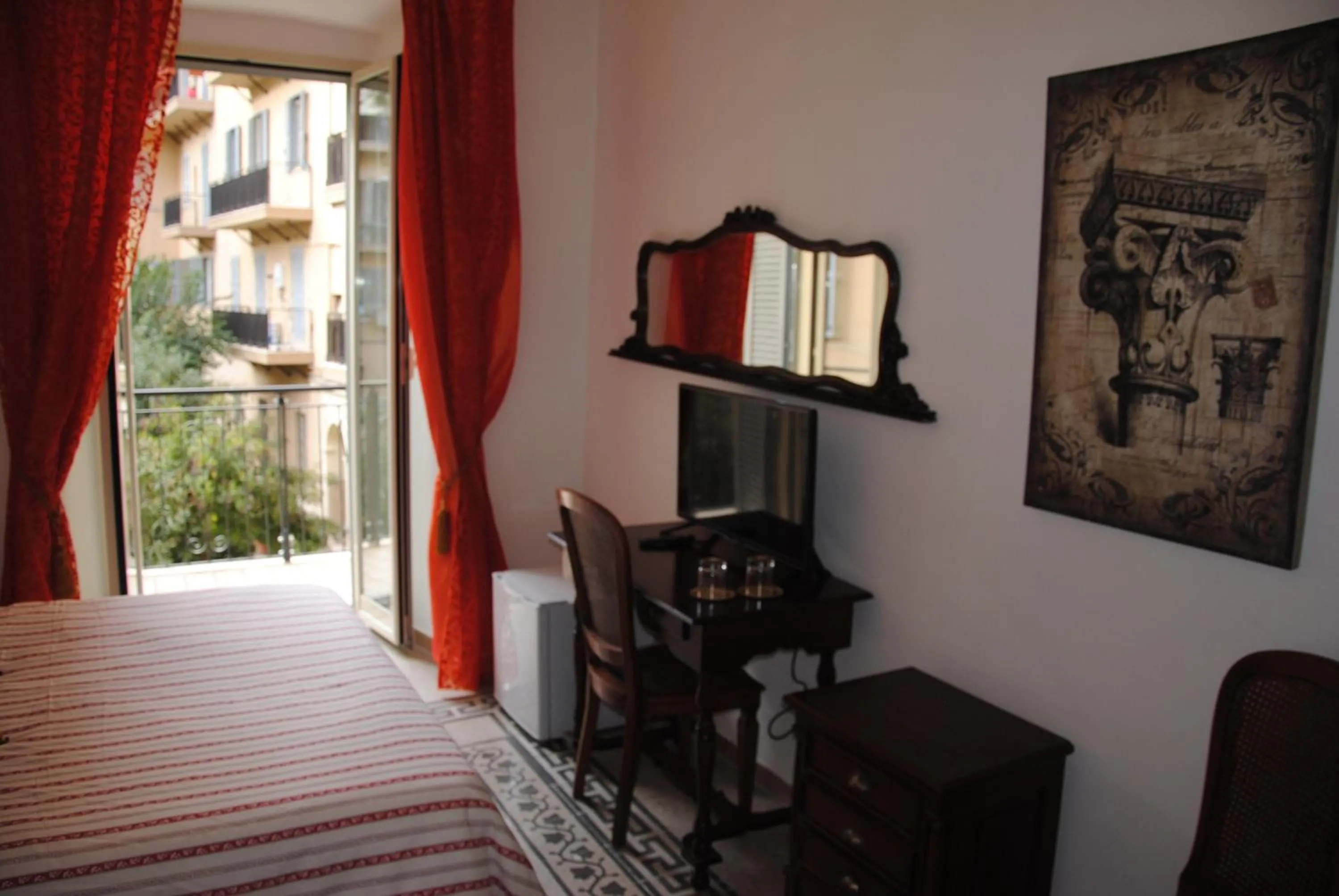 Bedroom, Bed in Vatican Leone IV