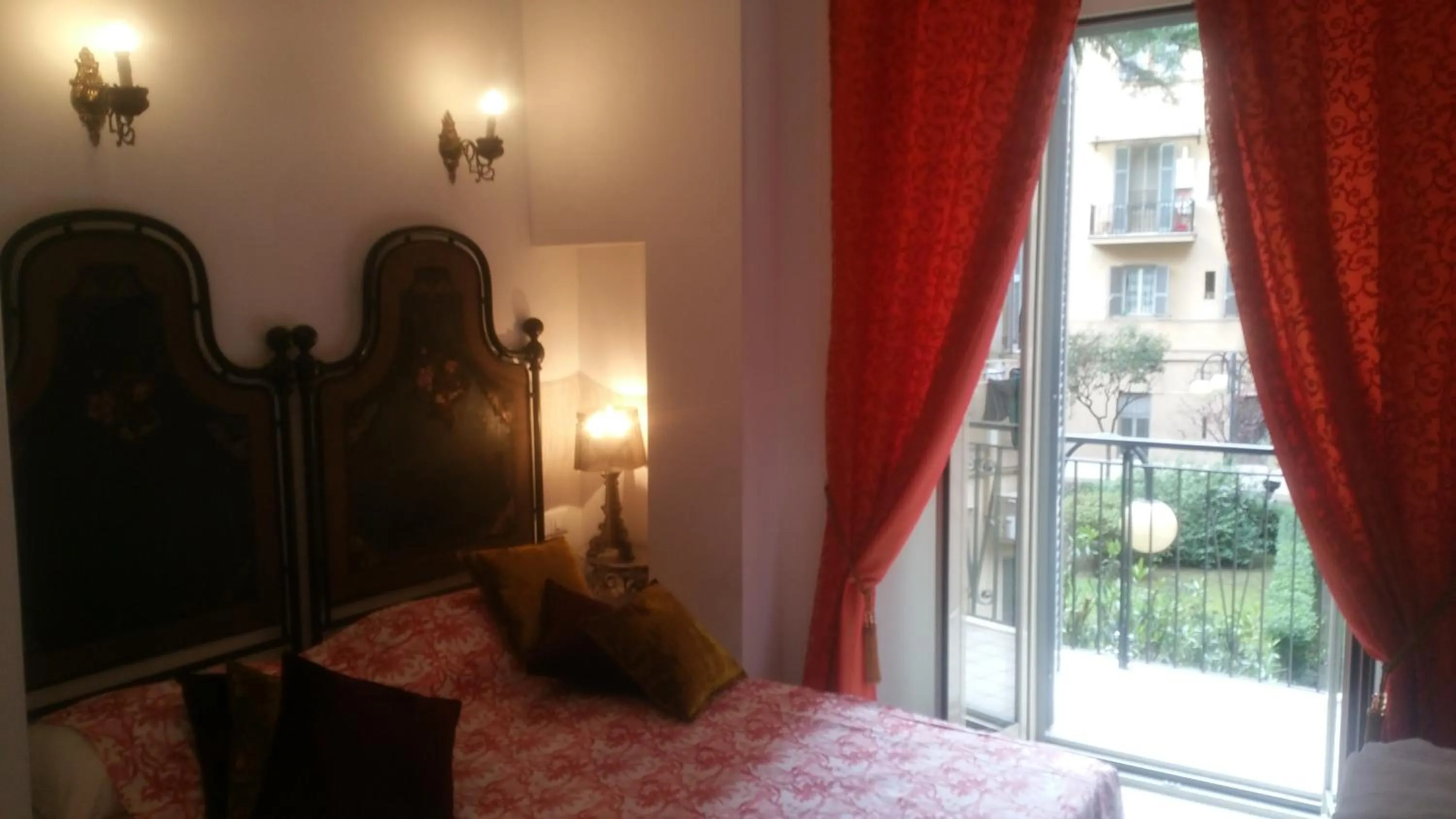 Bed in Vatican Leone IV