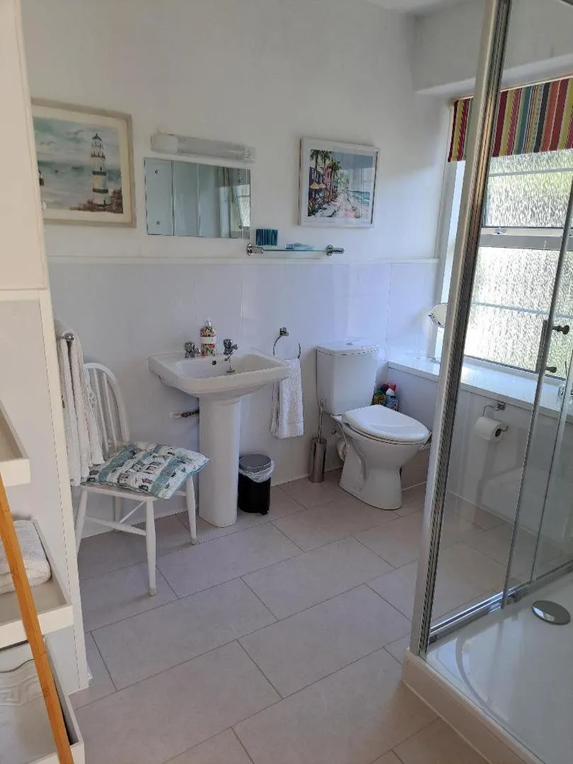 Bathroom in Marmalade Bed & Breakfast