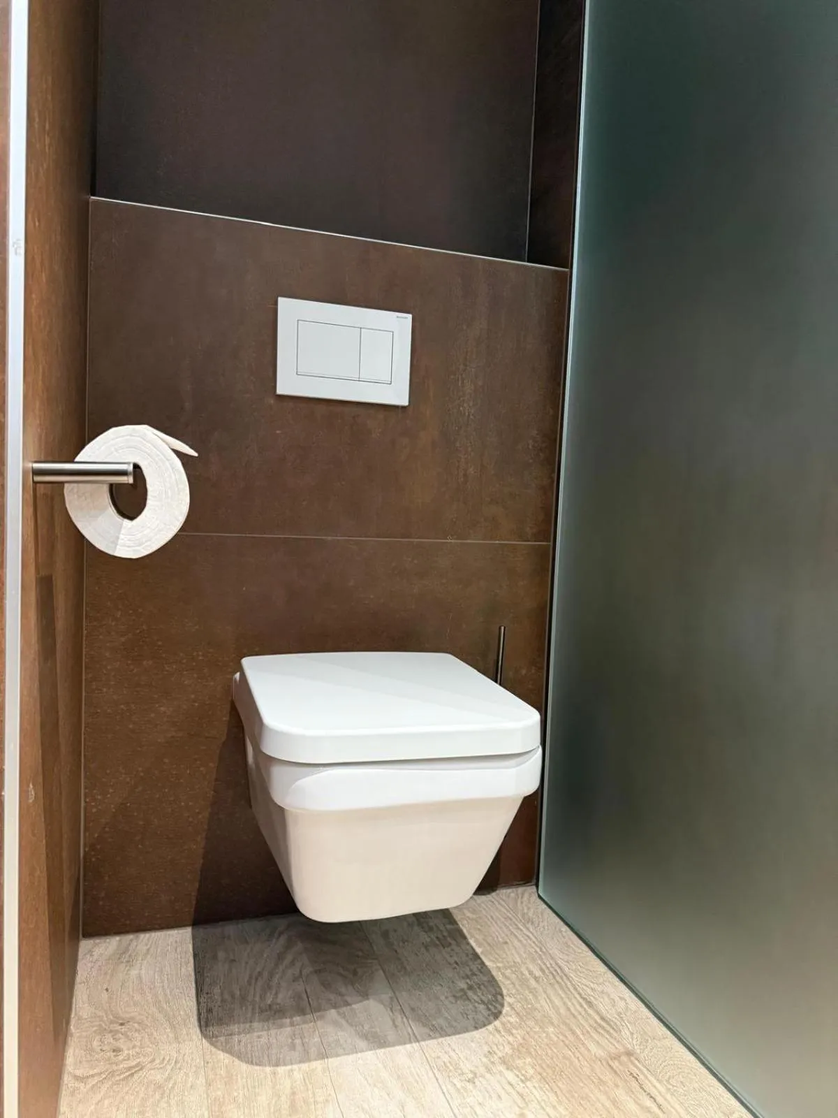 Toilet in CC Nomie Hôtel Restaurant