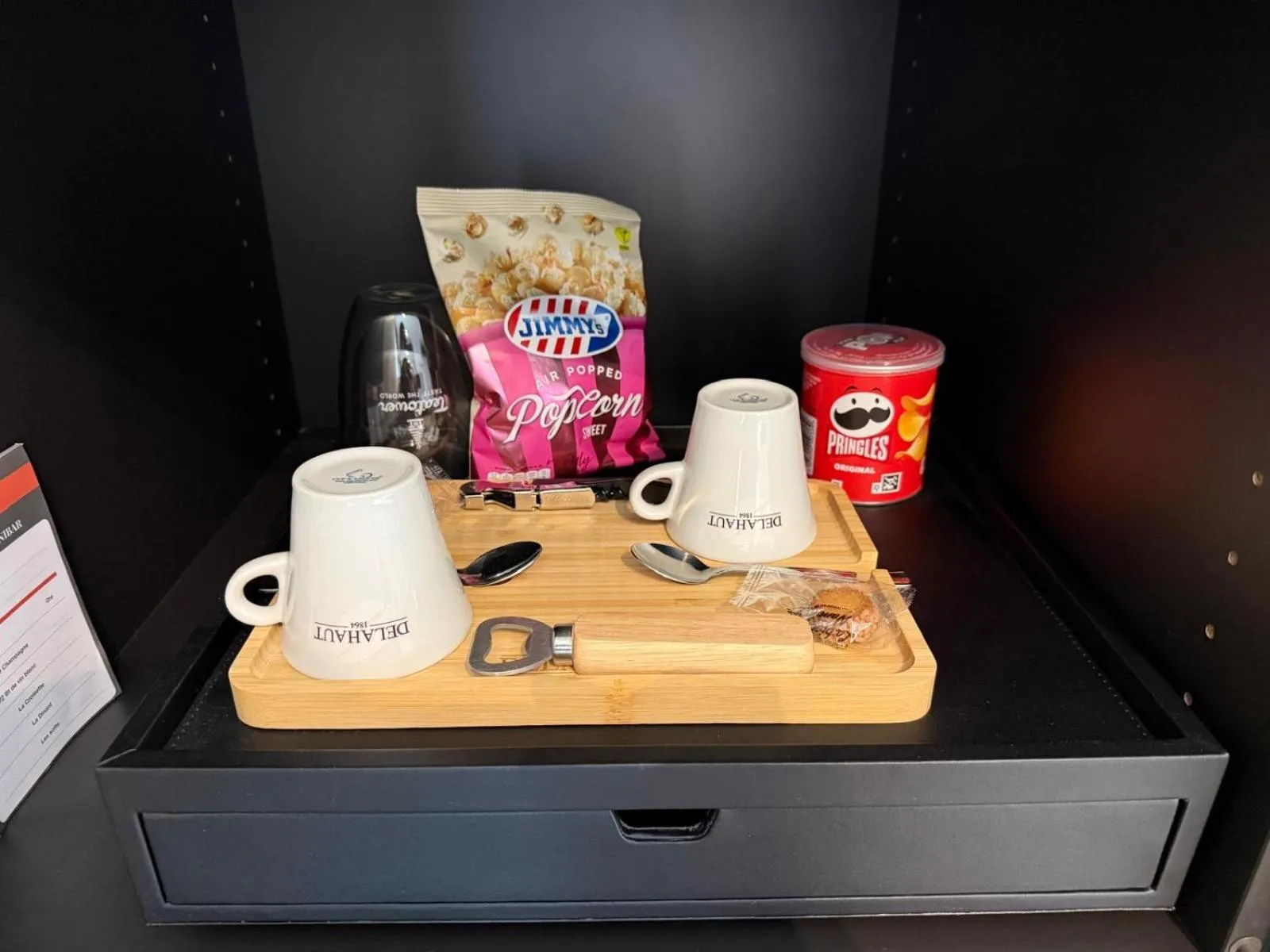 Coffee/tea facilities in CC Nomie Hôtel Restaurant