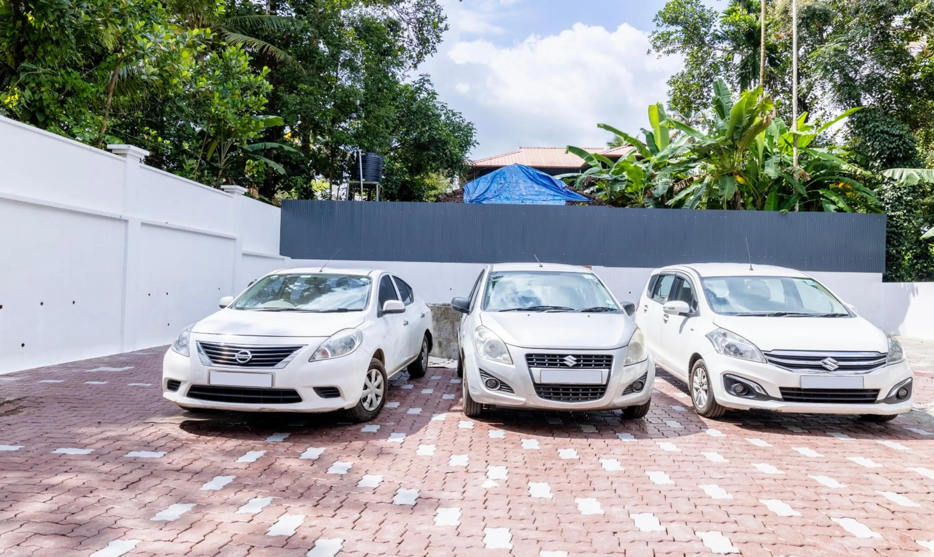 Parking in Treebo Premium Cochin Airport, 5 min From Cochin Airport