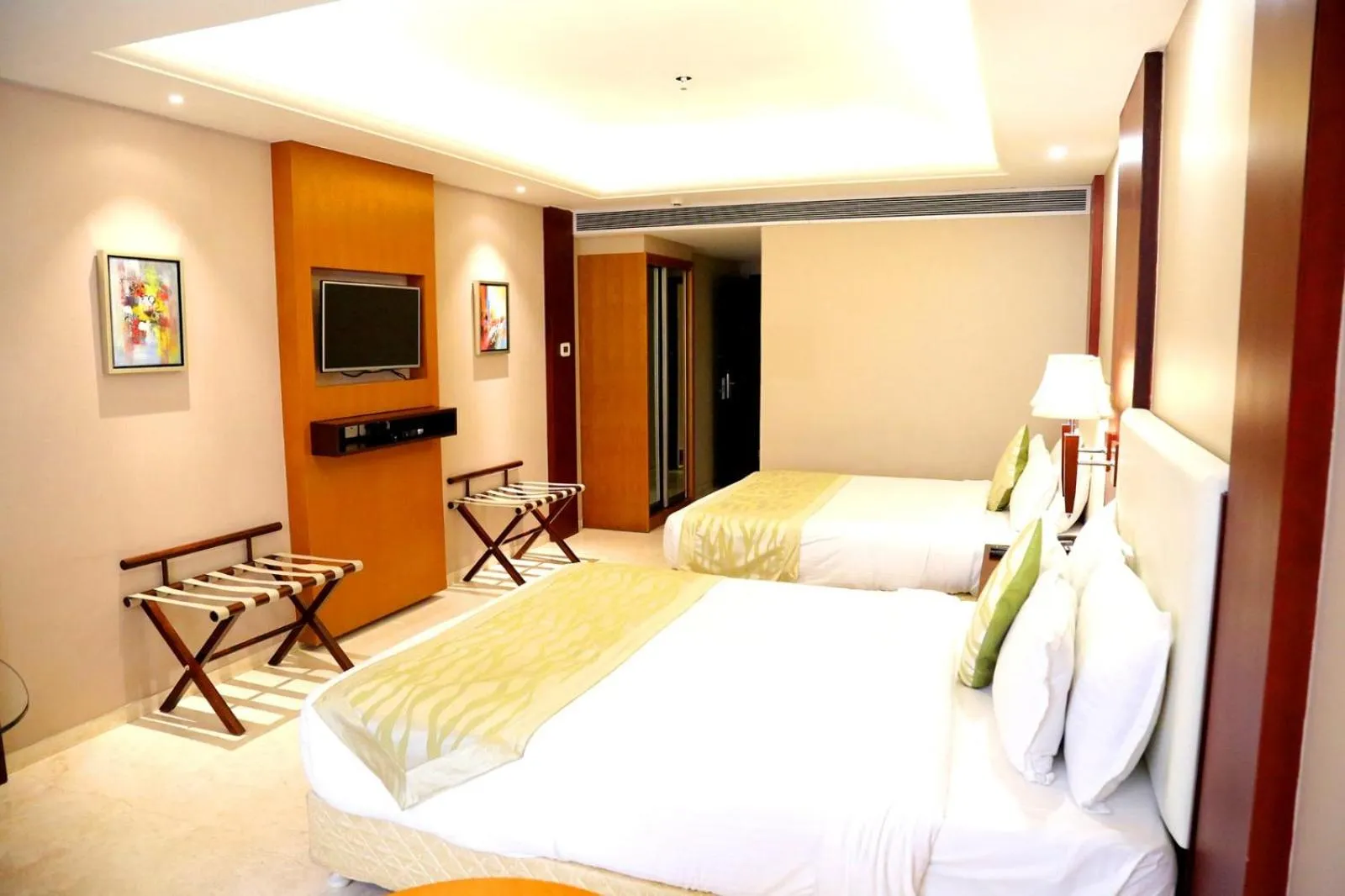 Bedroom, Bed in Hotel Trinity Grand, Raigarh
