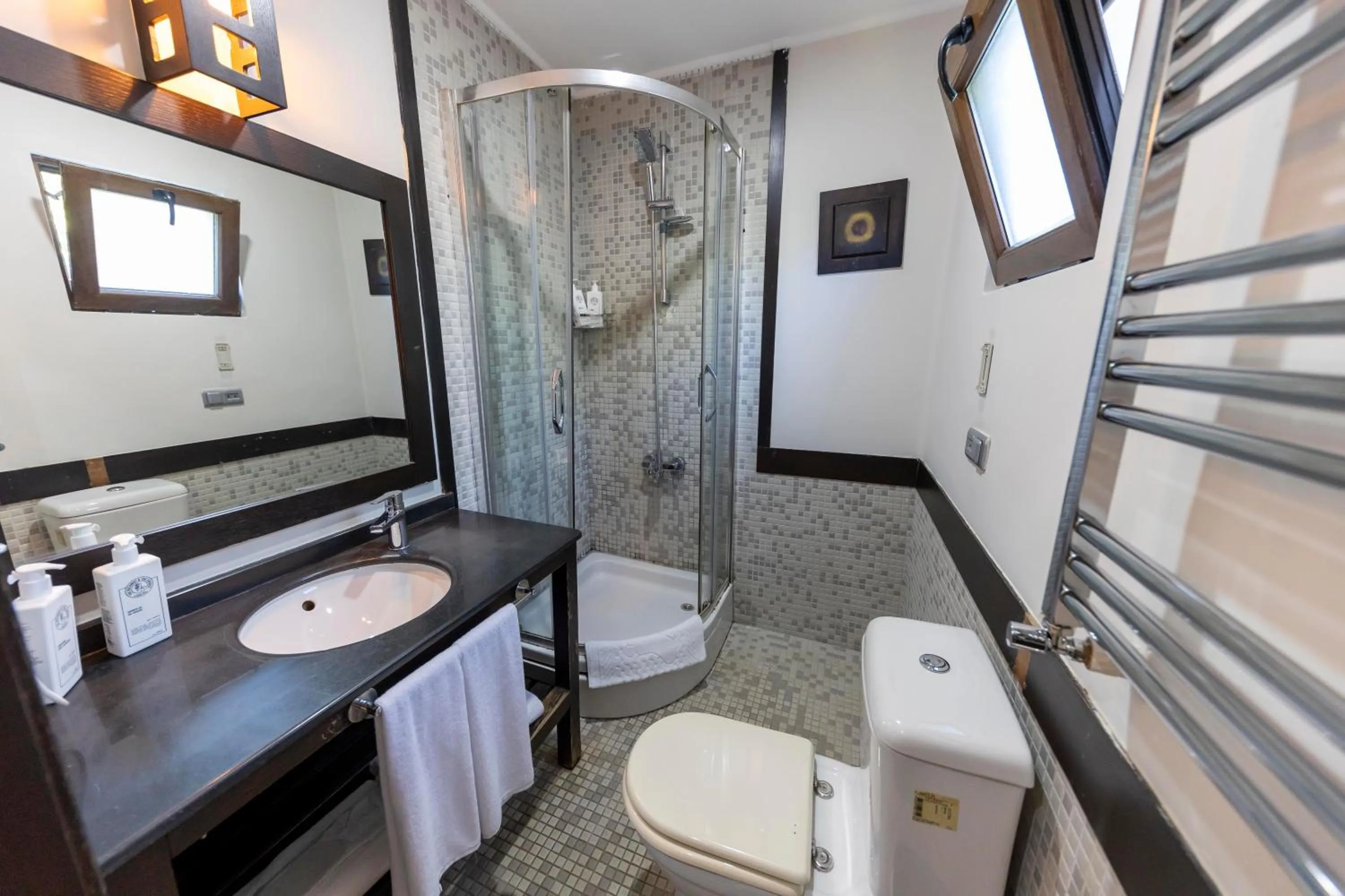 Toilet in Elite World Village İstanbul Polonezköy