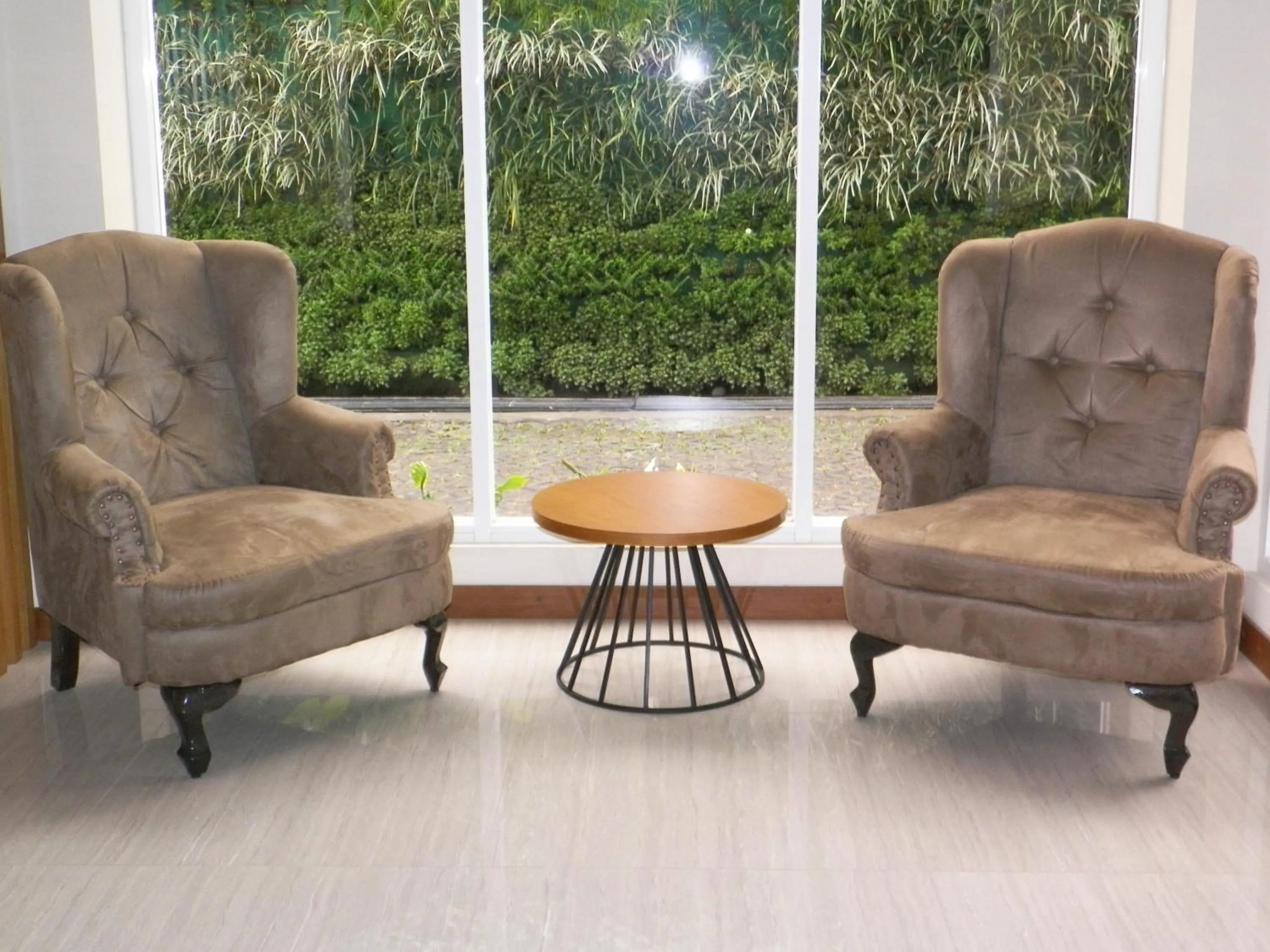 Lobby or reception in Lunara Home Living by Daphna Management