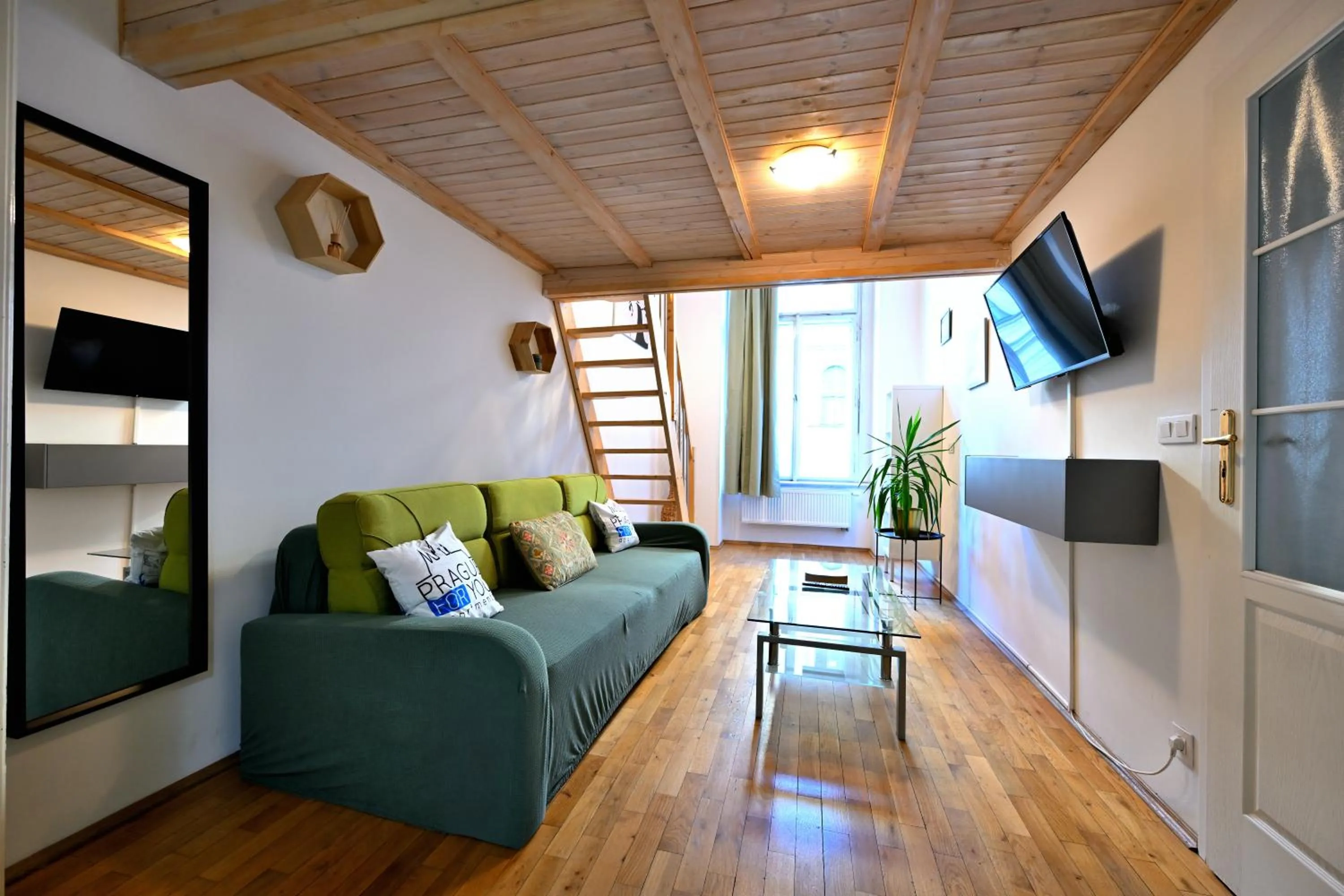 Hybernska Apartments by Pragueforyou