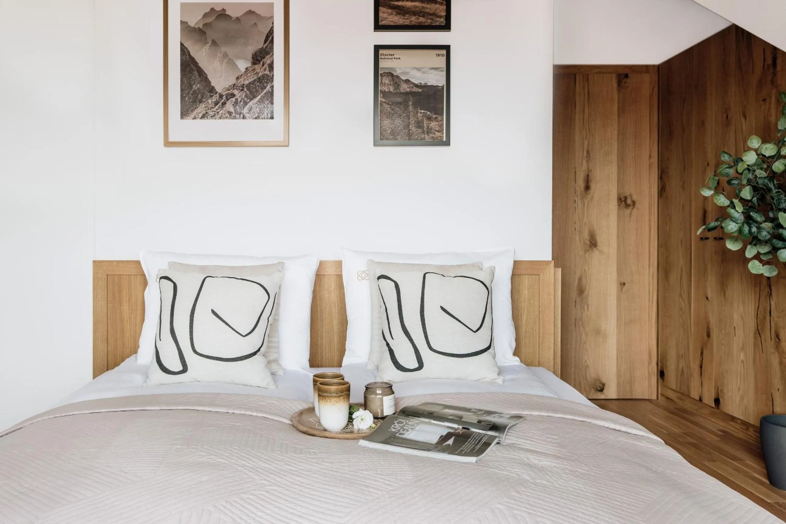 Bed in White Hills - LoftAffair Spa Collection