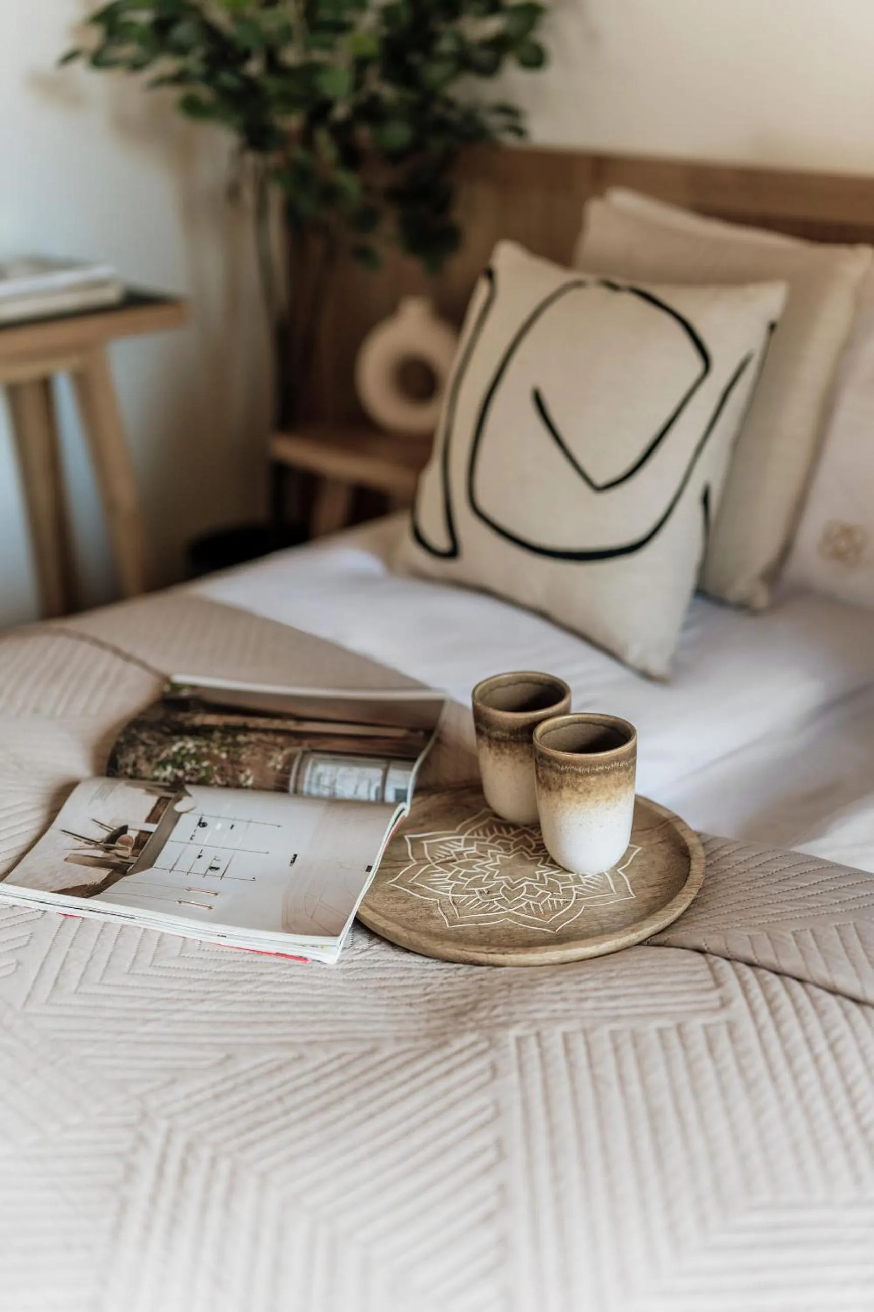 Bed in White Hills - LoftAffair Spa Collection