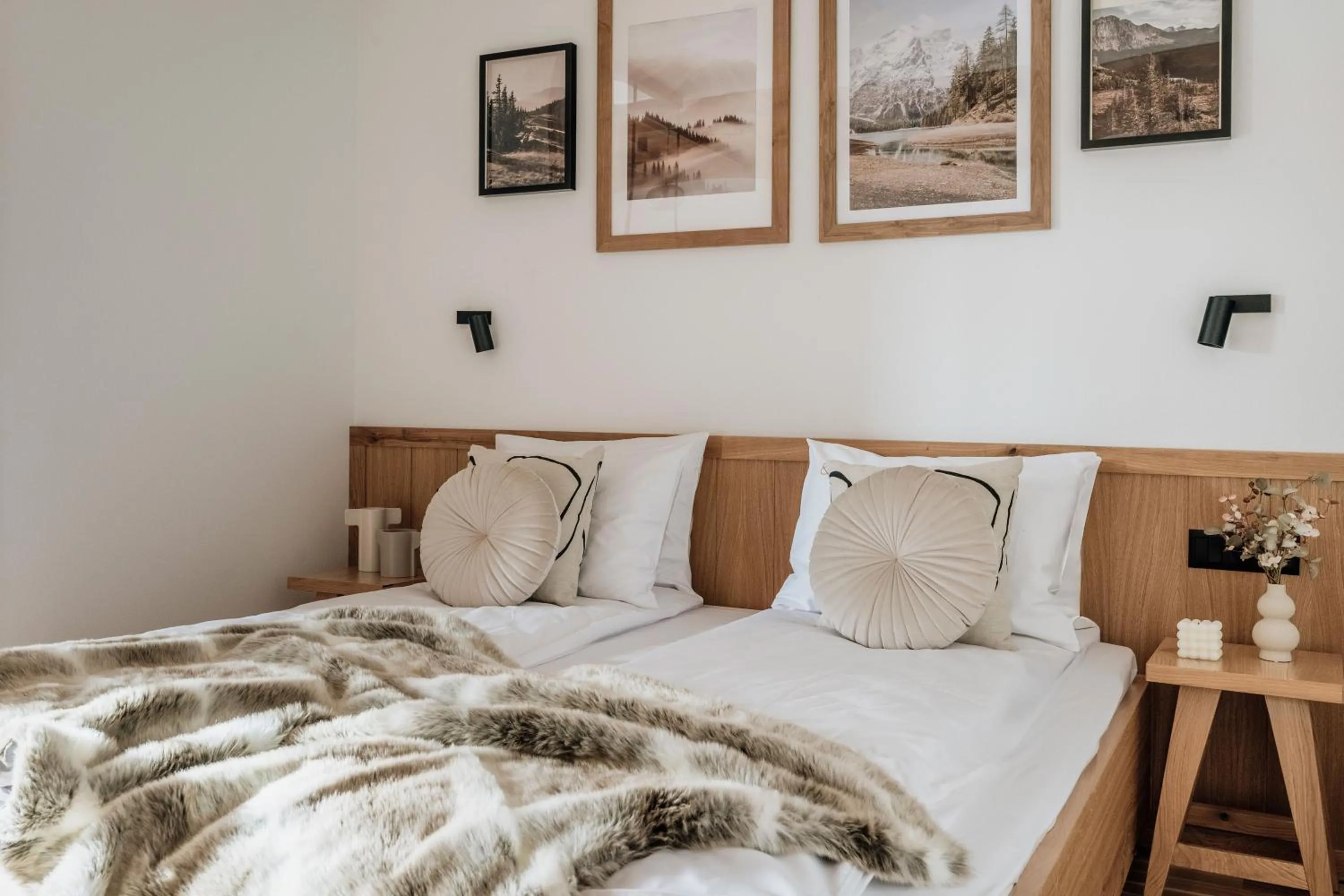 Bed in White Hills - LoftAffair Spa Collection