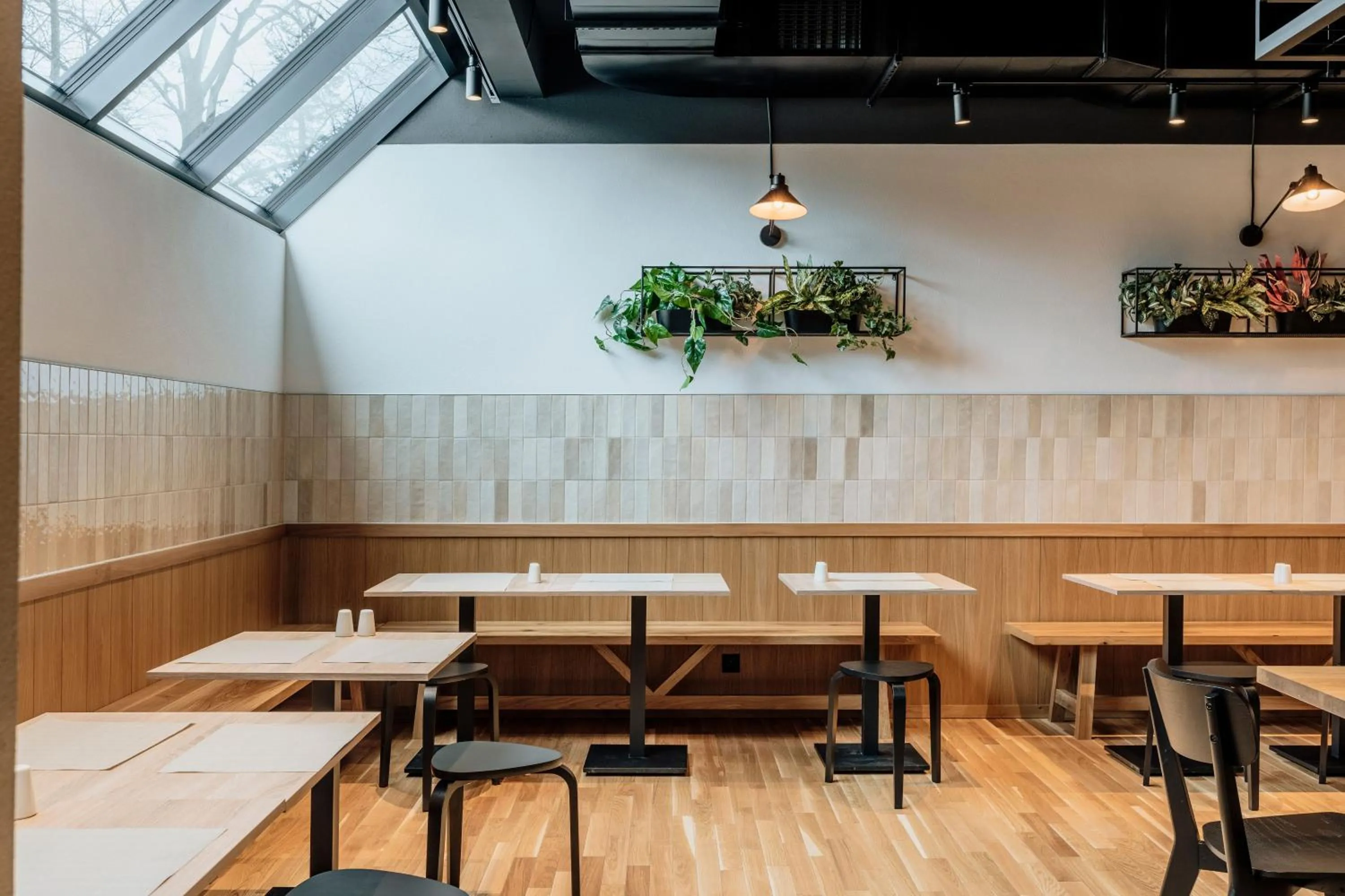 Restaurant/places to eat in White Hills - LoftAffair Spa Collection