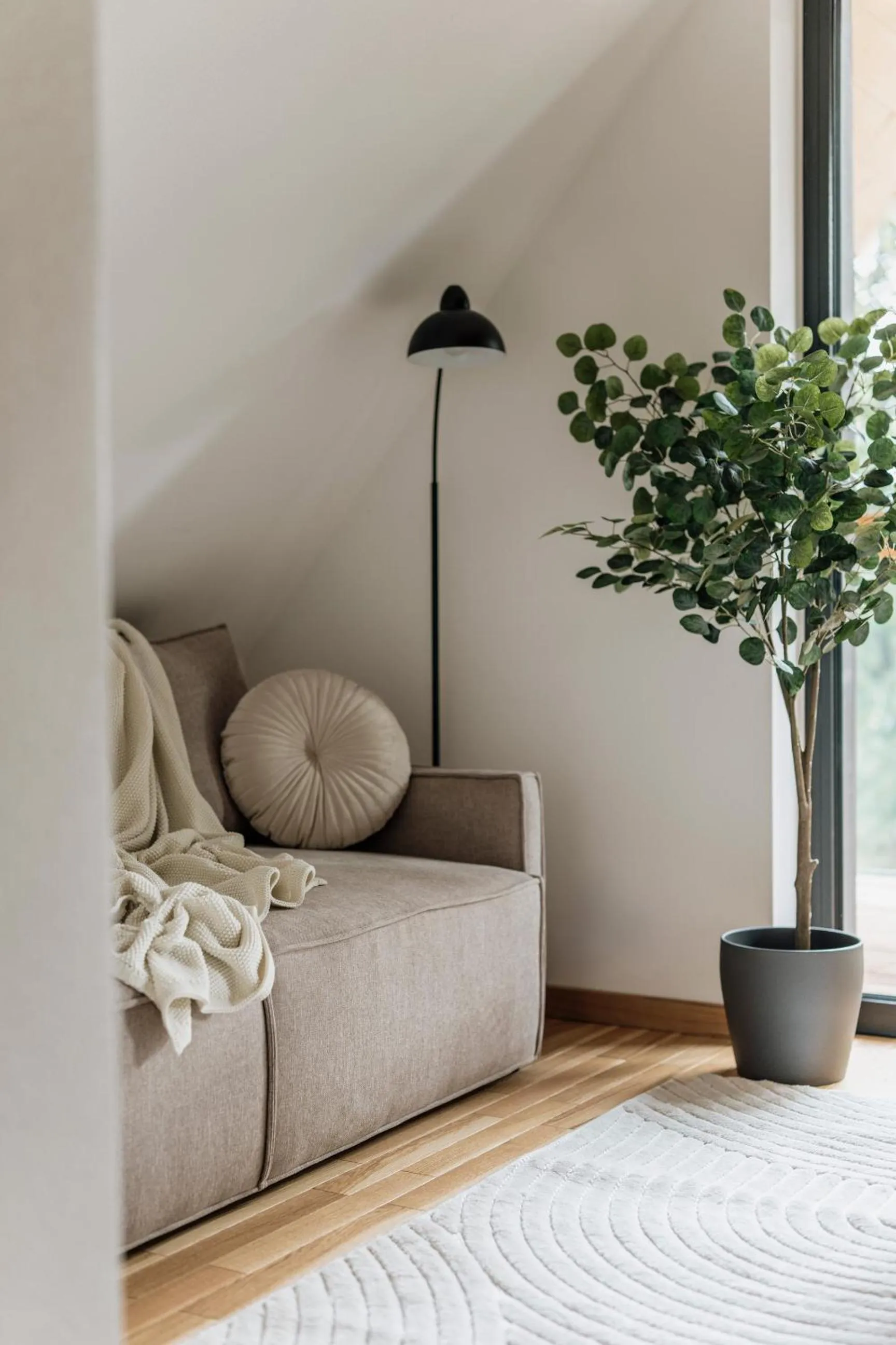 Living room in White Hills - LoftAffair Spa Collection