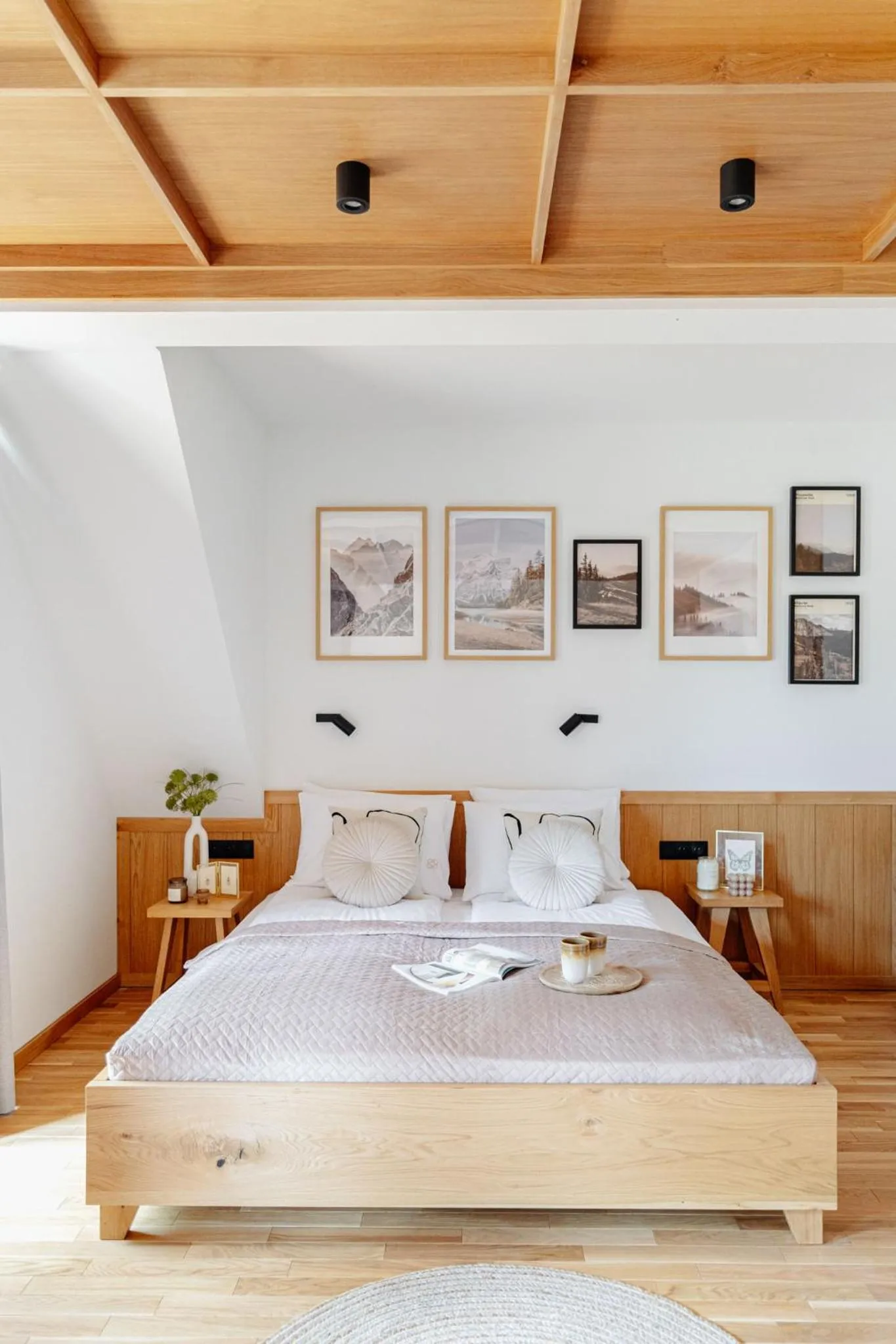 Bed in White Hills - LoftAffair Spa Collection