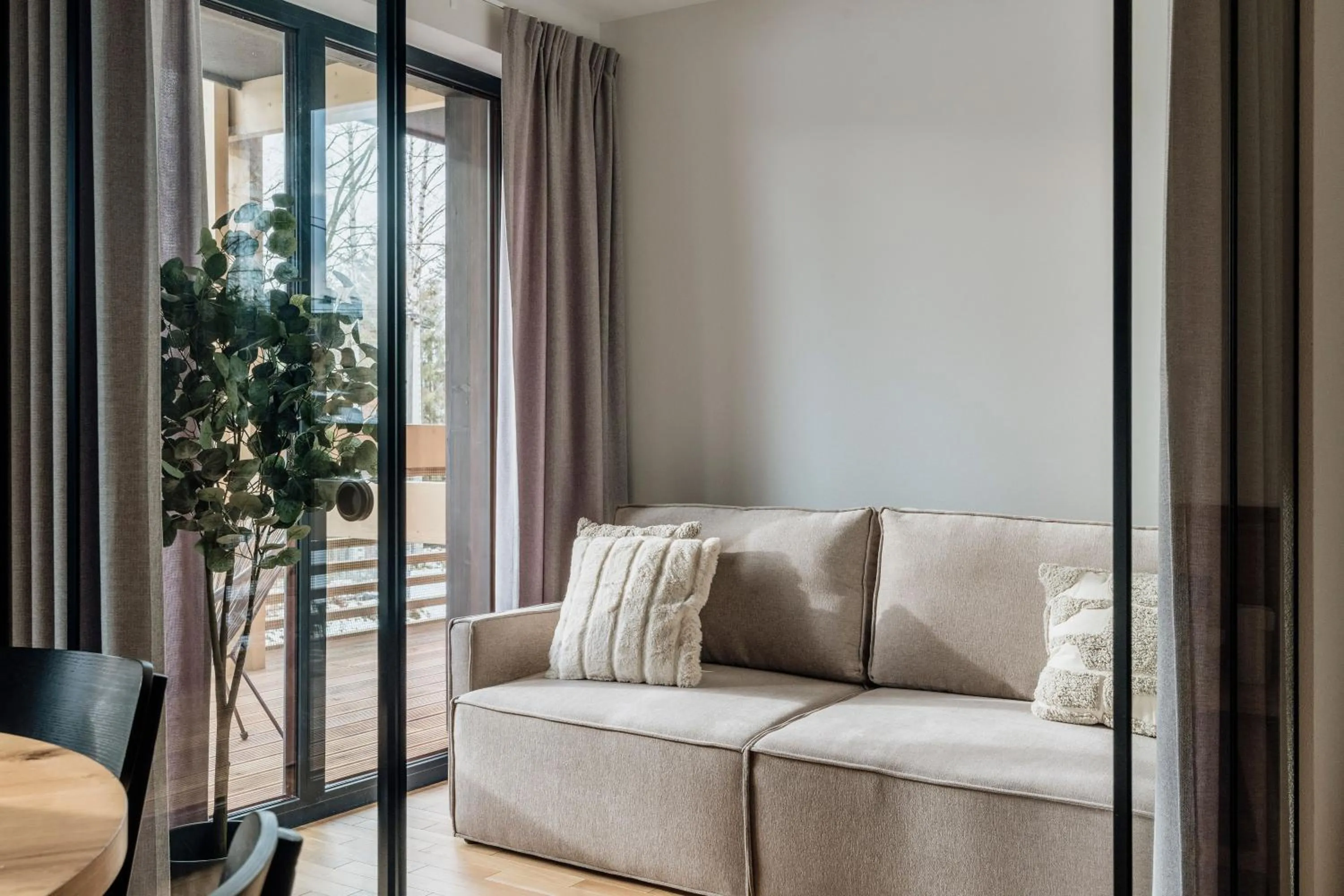 Living room in White Hills - LoftAffair Spa Collection