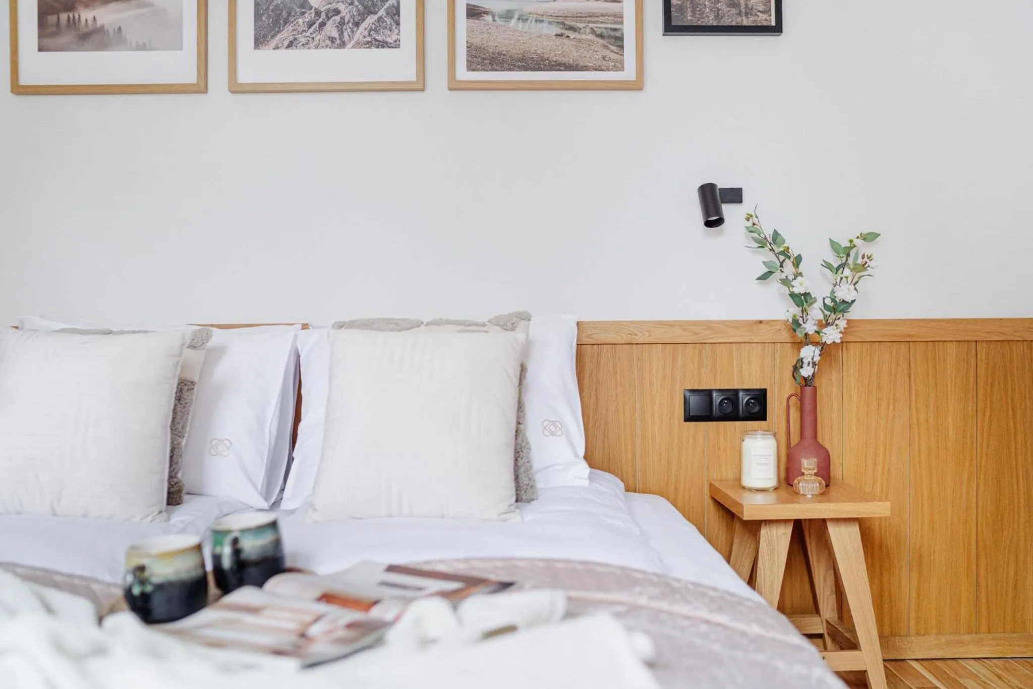 Bed in White Hills - LoftAffair Spa Collection