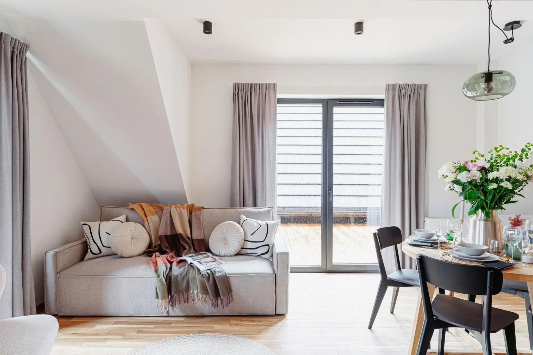 Living room in White Hills - LoftAffair Spa Collection