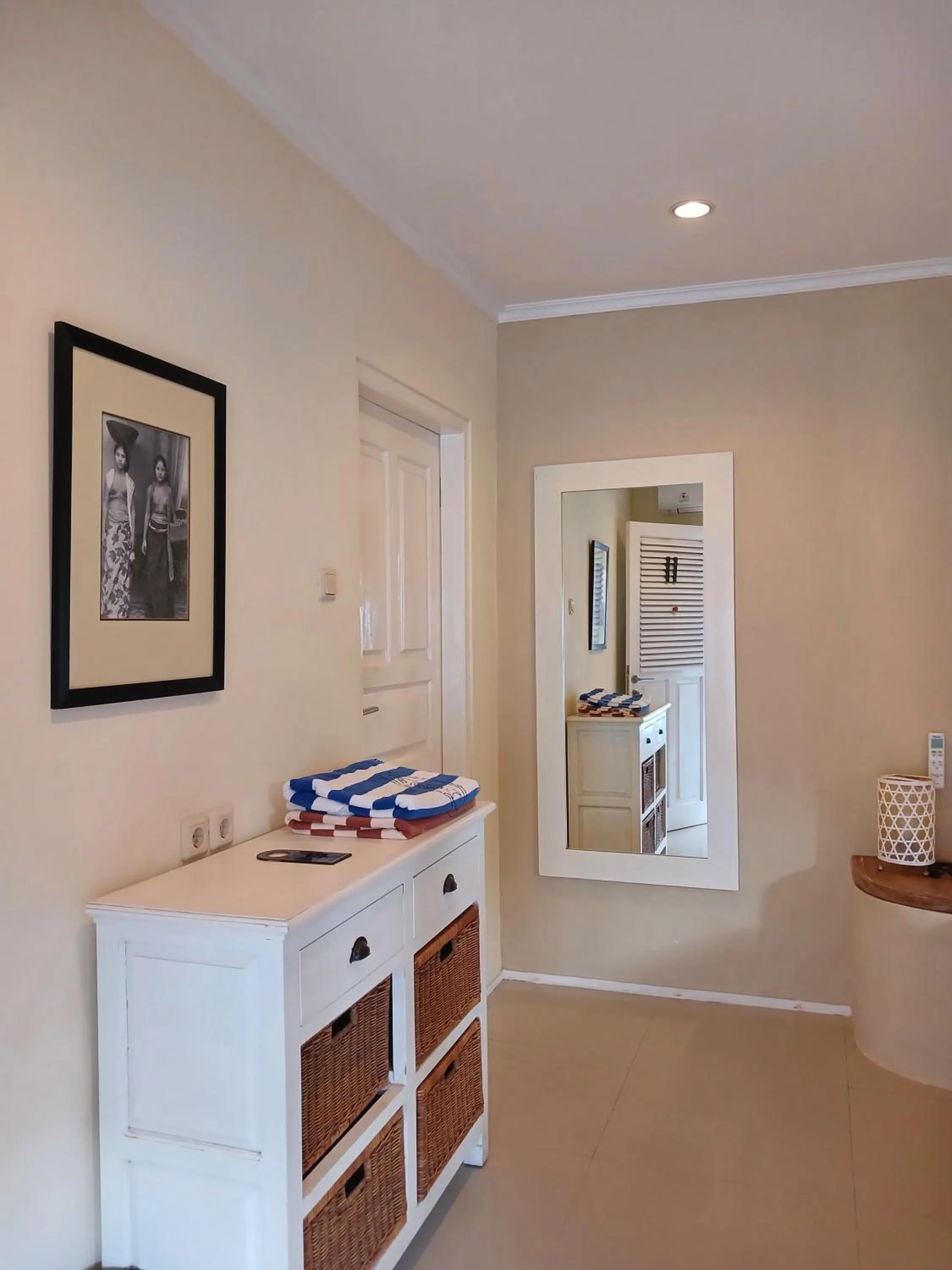 Scallywags Smugglers