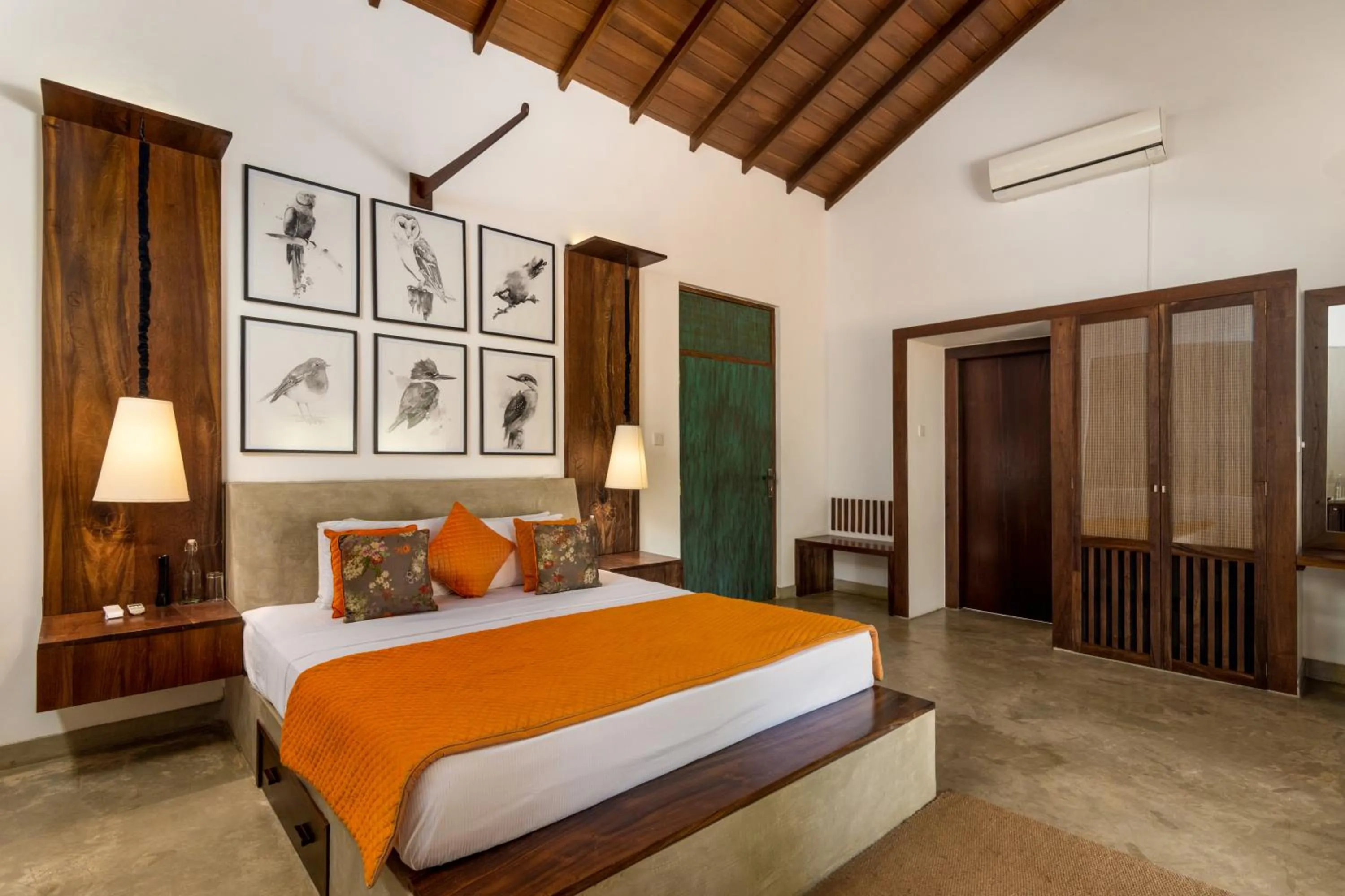 Bed in Koragaha Lodge - Yala