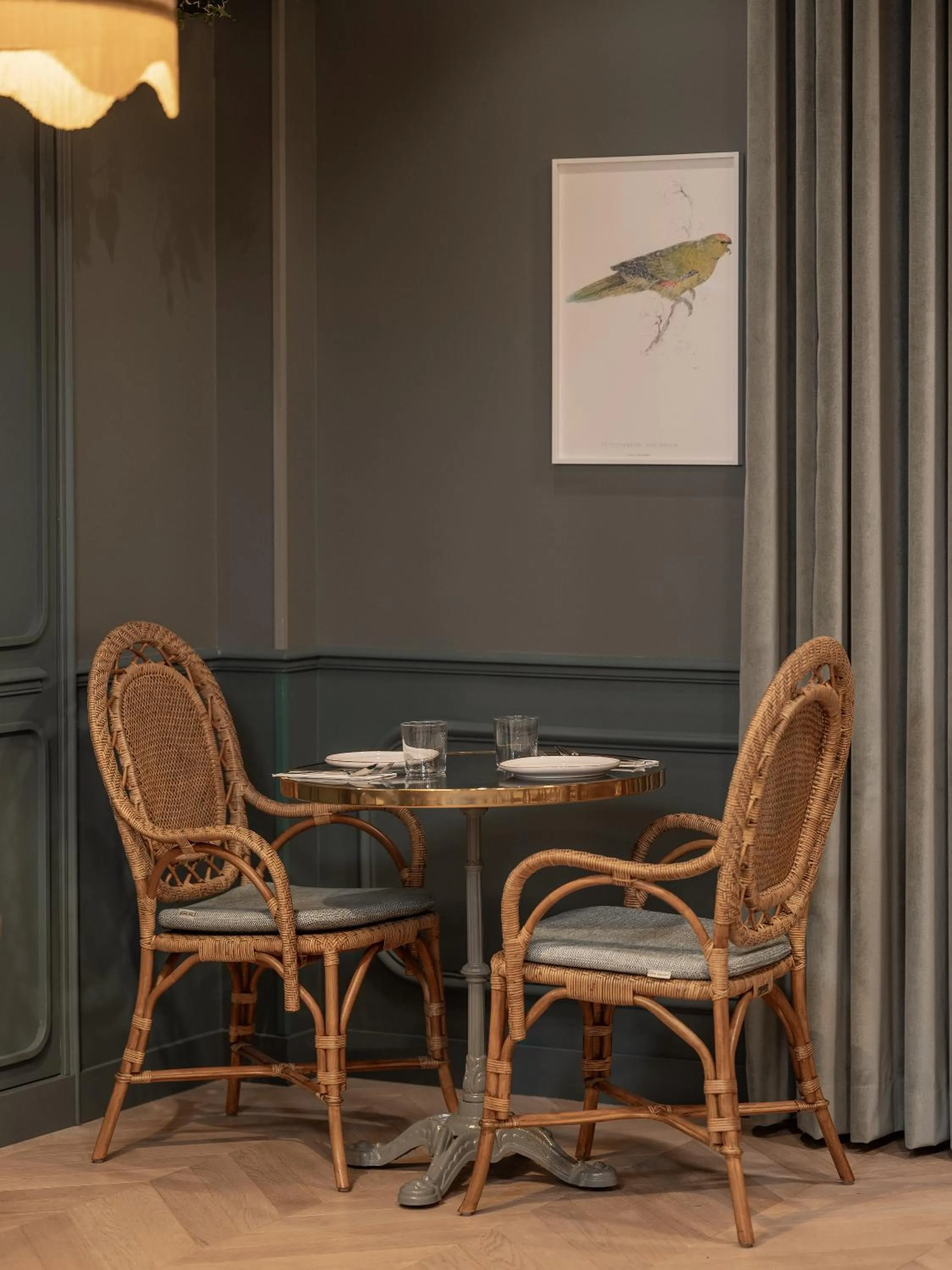 Restaurant/places to eat in Miss Fuller