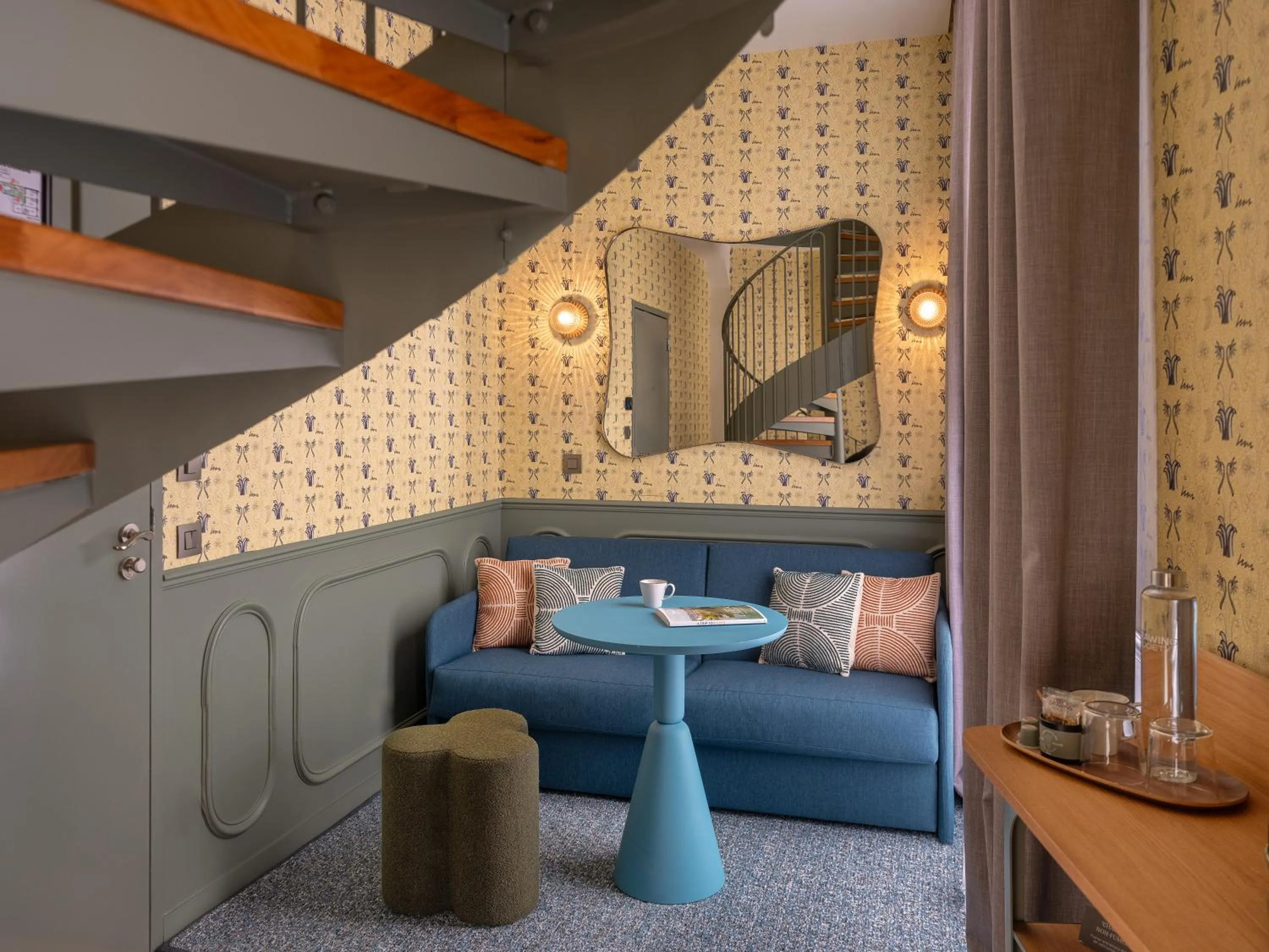 Living room in Miss Fuller