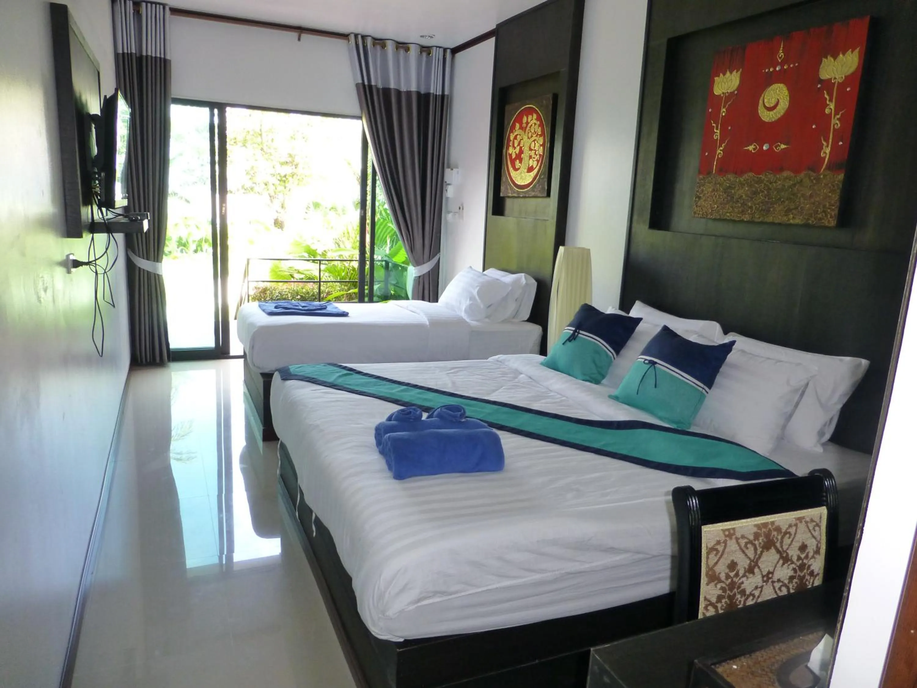 Twin Room with Sea View in Kathalee Beach Resort & Spa