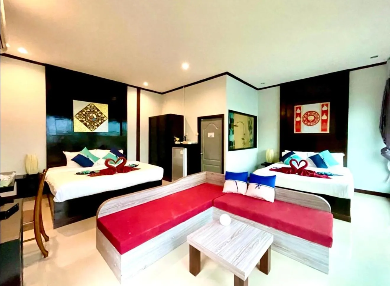 Bed in Kathalee Beach Resort & Spa